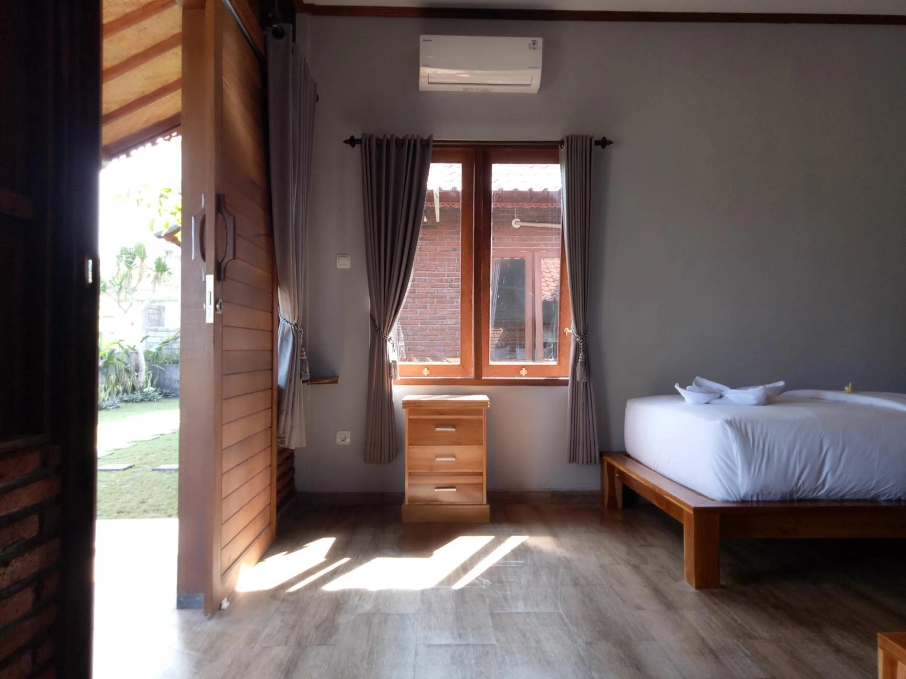 Property building in Emir Surfcamp