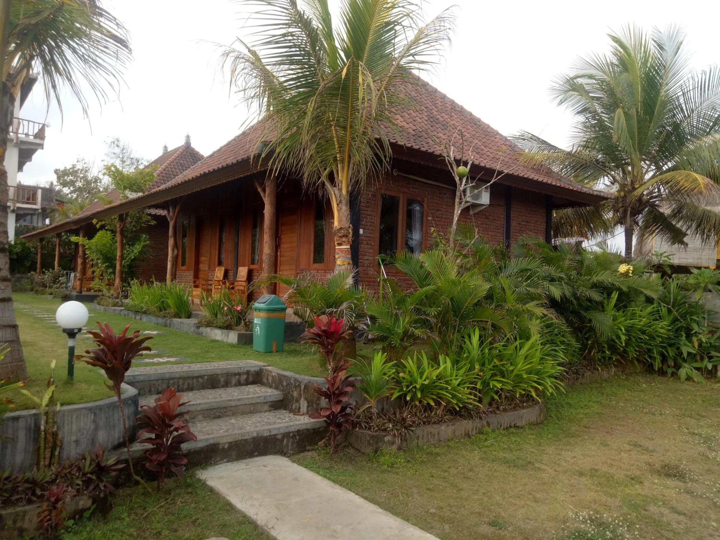 Property building in Emir Surfcamp