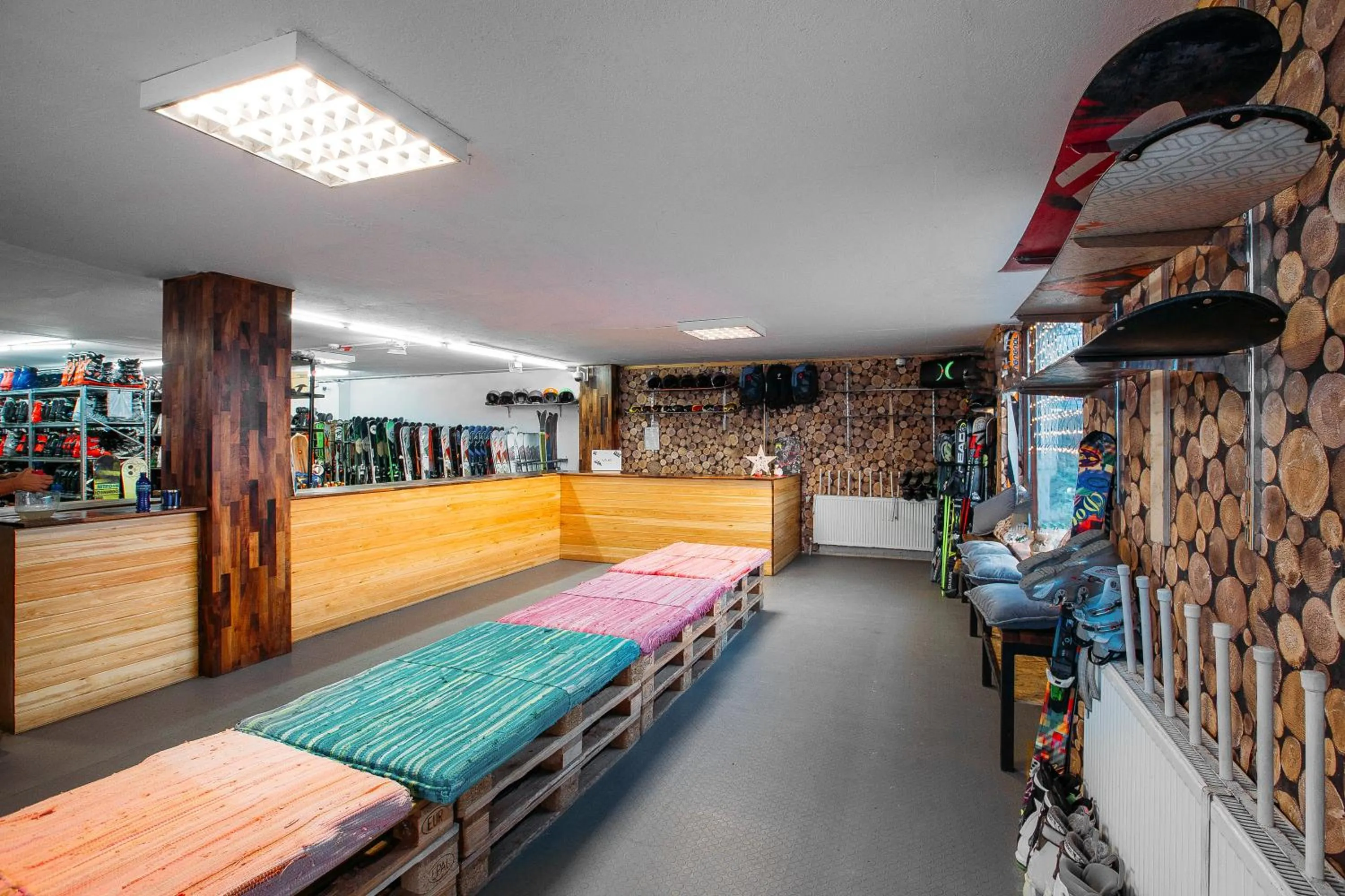 On-site shops in Hotel Carpe Diem Gudauri