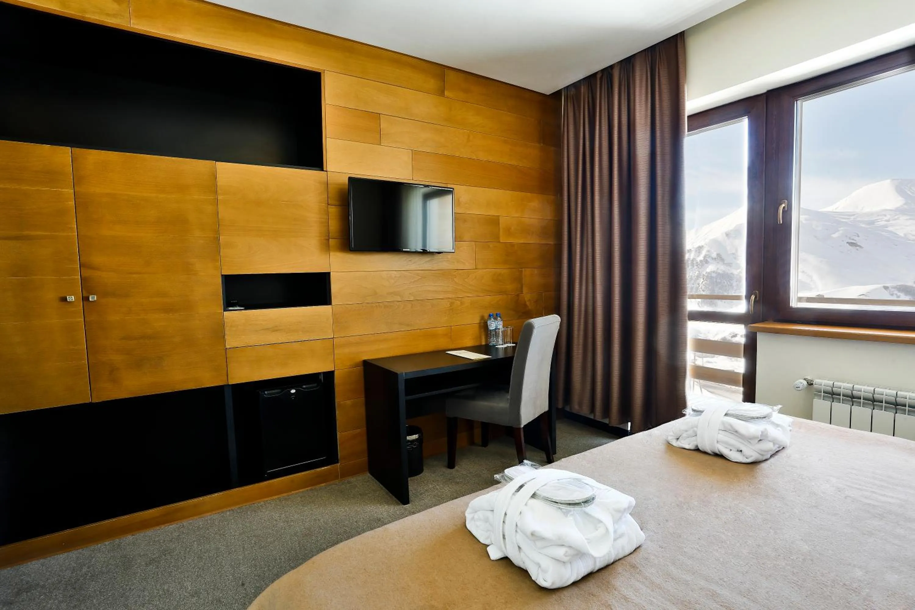 Photo of the whole room, Bed in Hotel Carpe Diem Gudauri