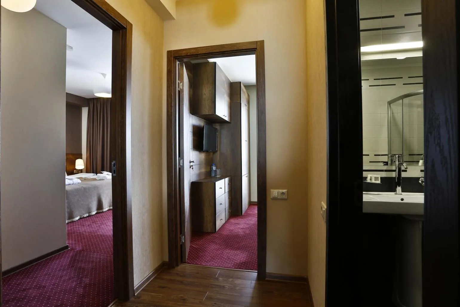 Photo of the whole room, Bed in Hotel Carpe Diem Gudauri