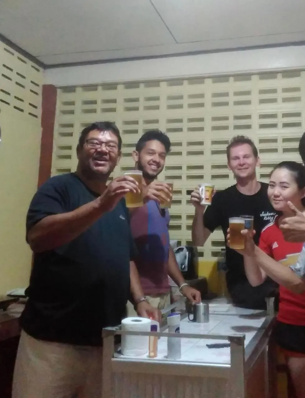 Restaurant/places to eat in The Kong