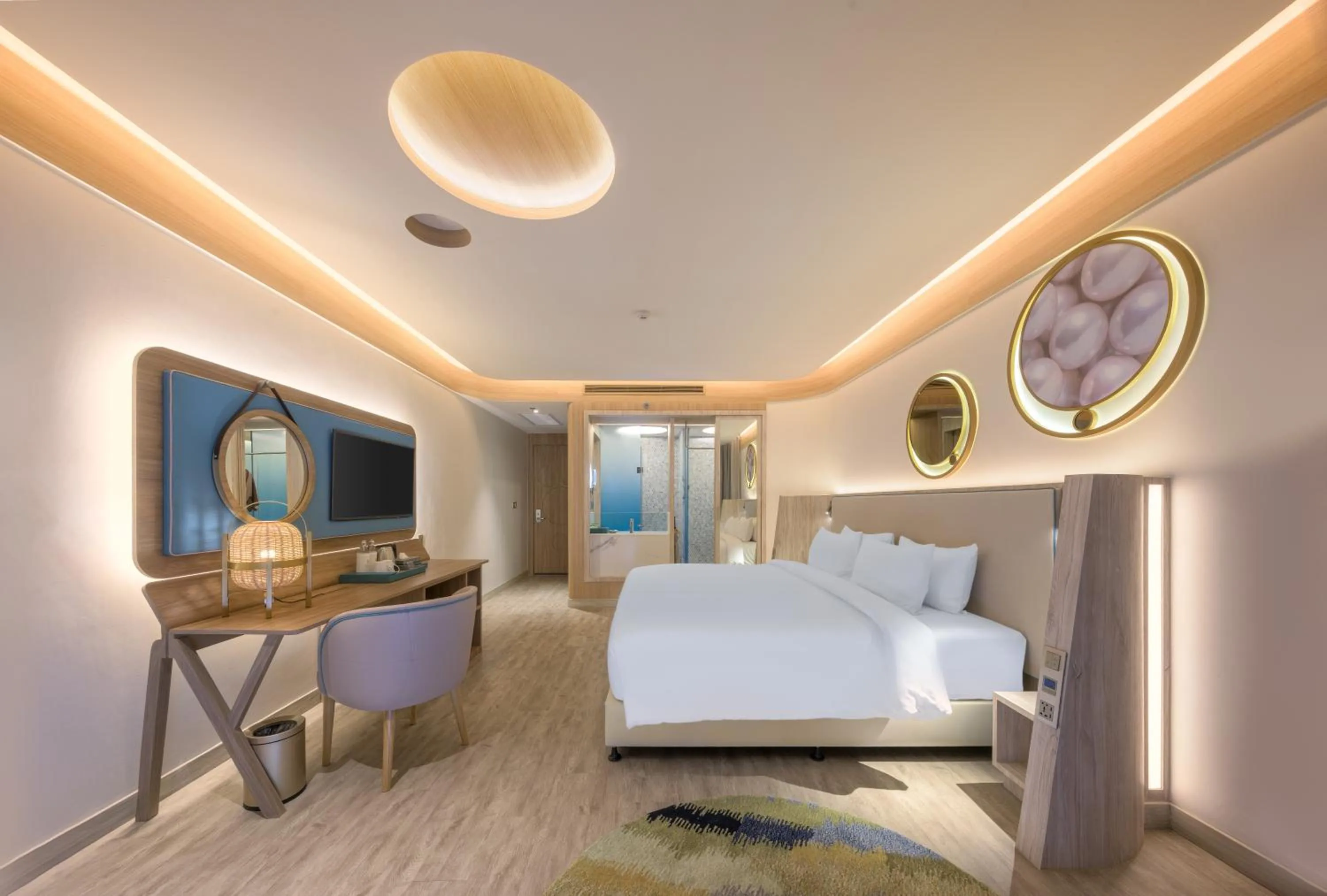 Photo of the whole room, Bed in Andaman Embrace Patong, Phuket