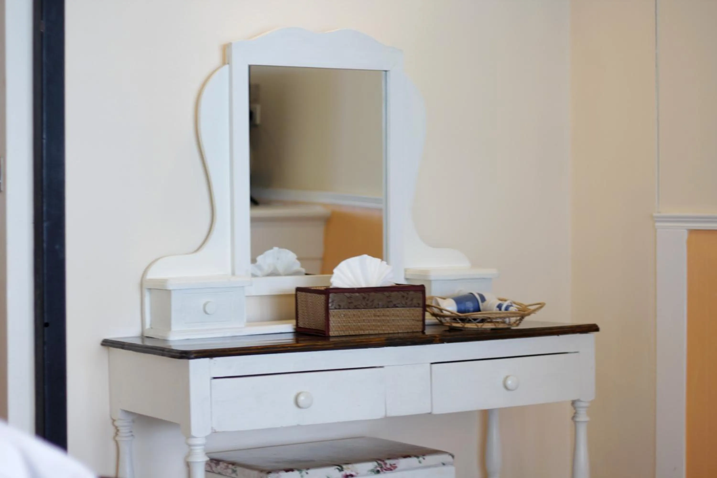 room service in Pattaya Paradise Beach Resort