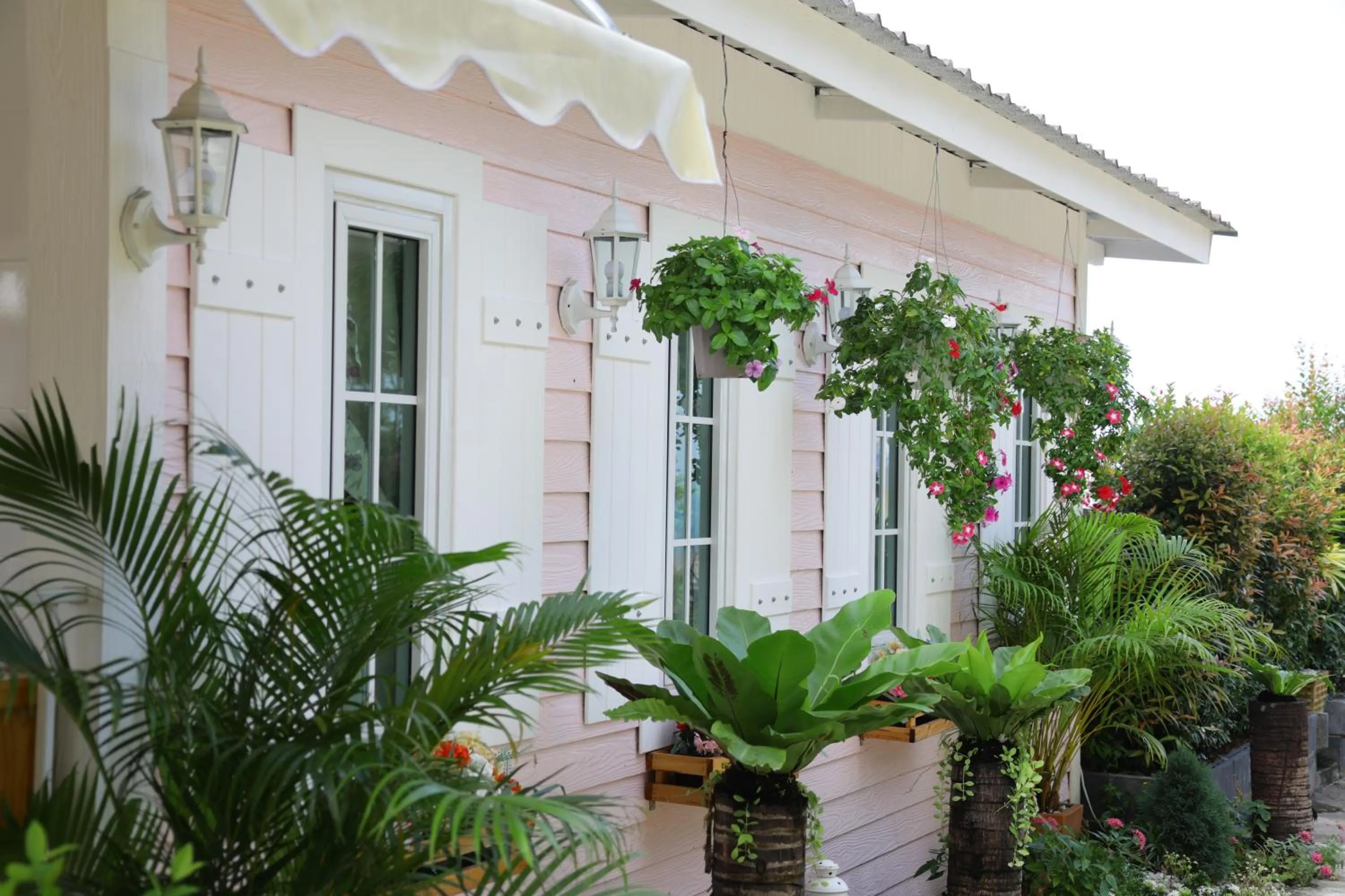 Property building in Pattaya Paradise Beach Resort