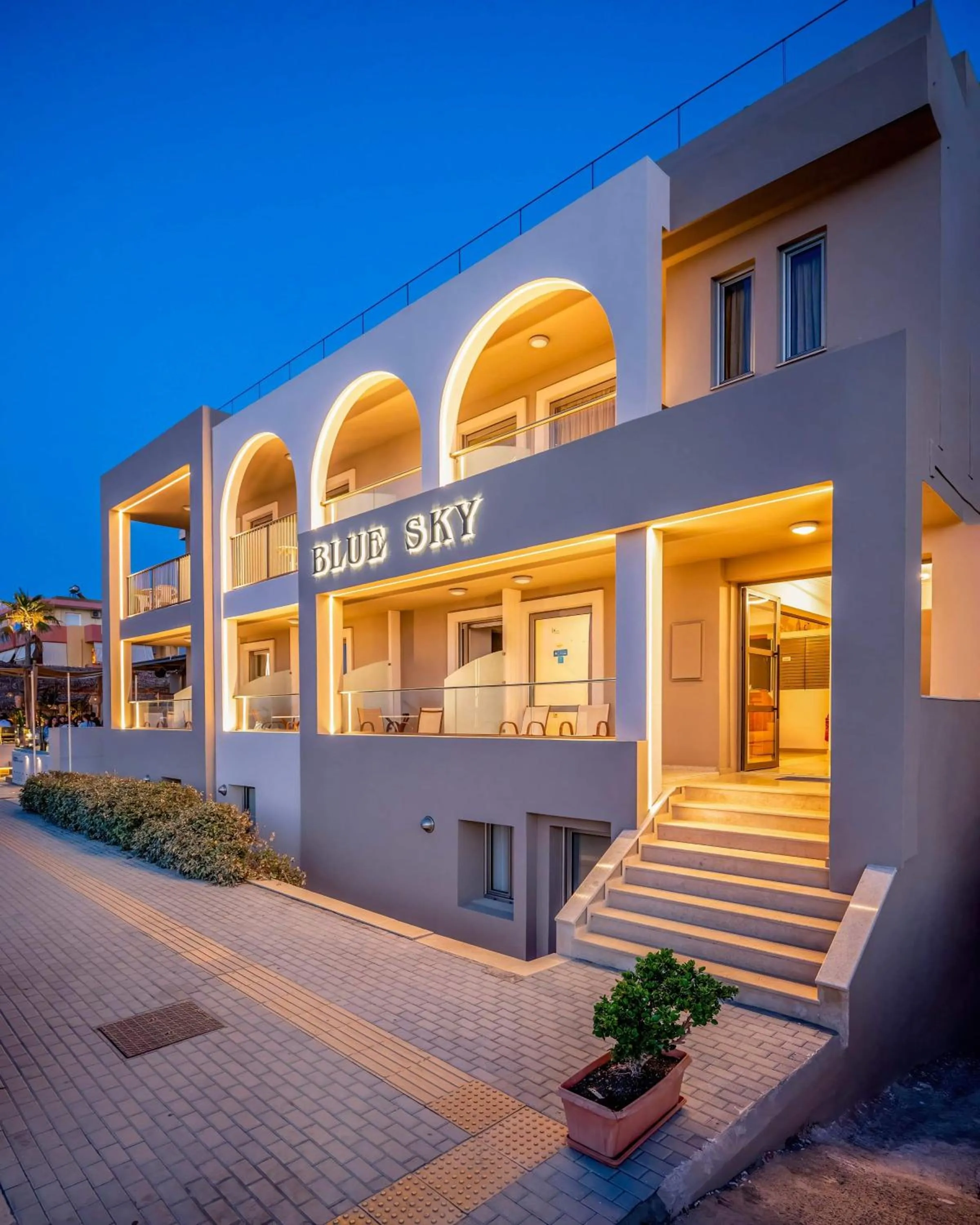 Blue Sky Hotel Apartments