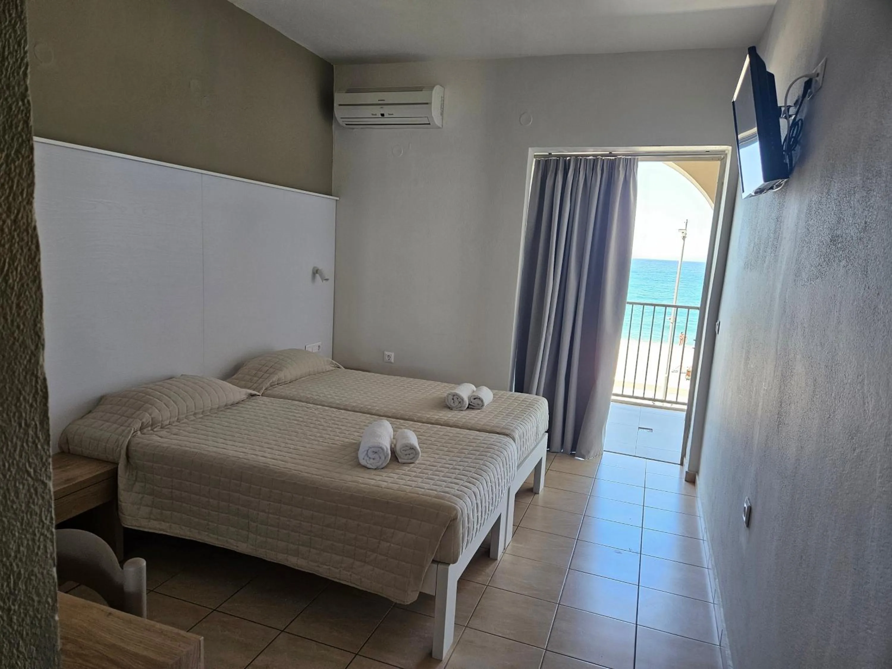 Blue Sky Hotel Apartments