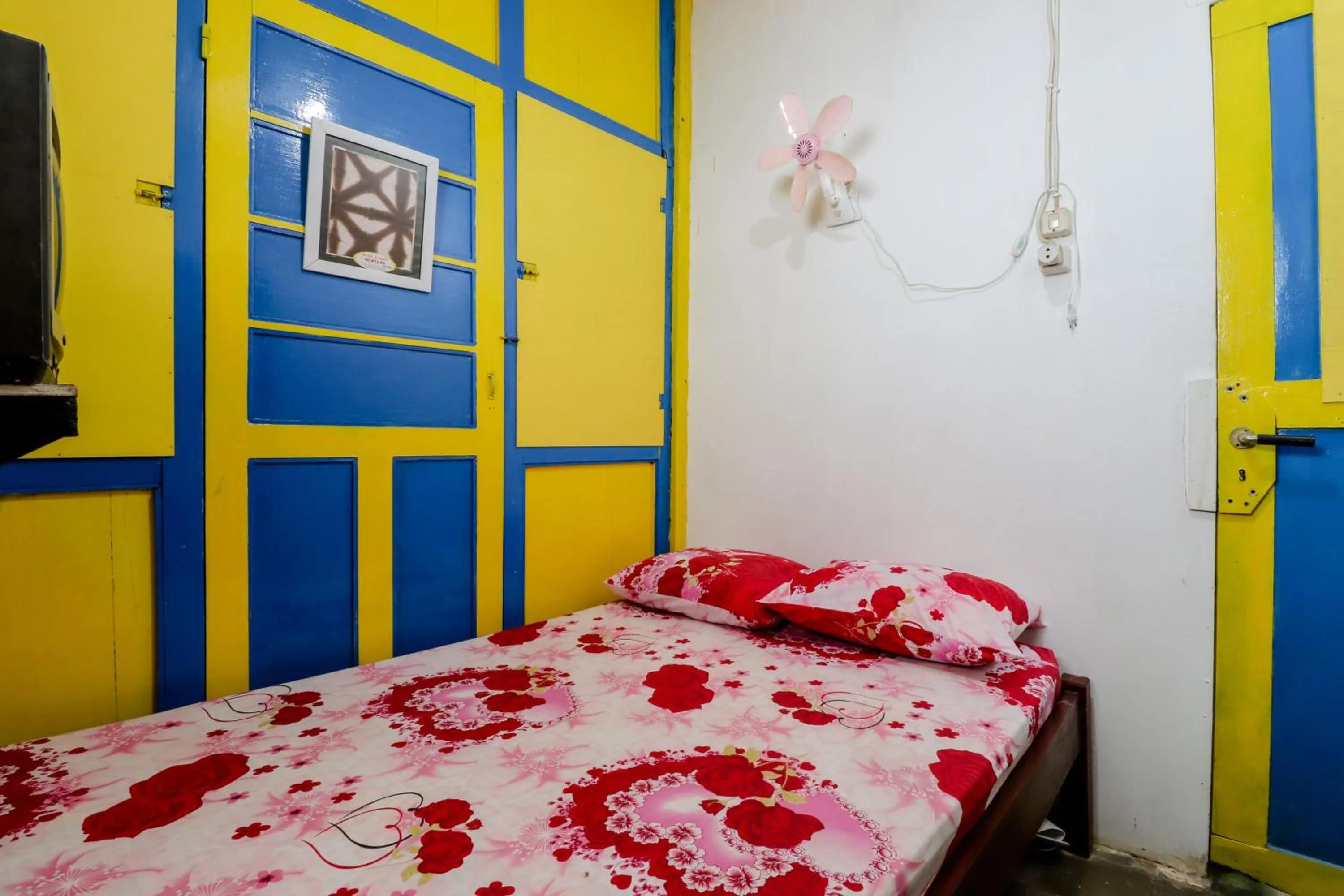 Bed in Homestay Ndalem Soewondo