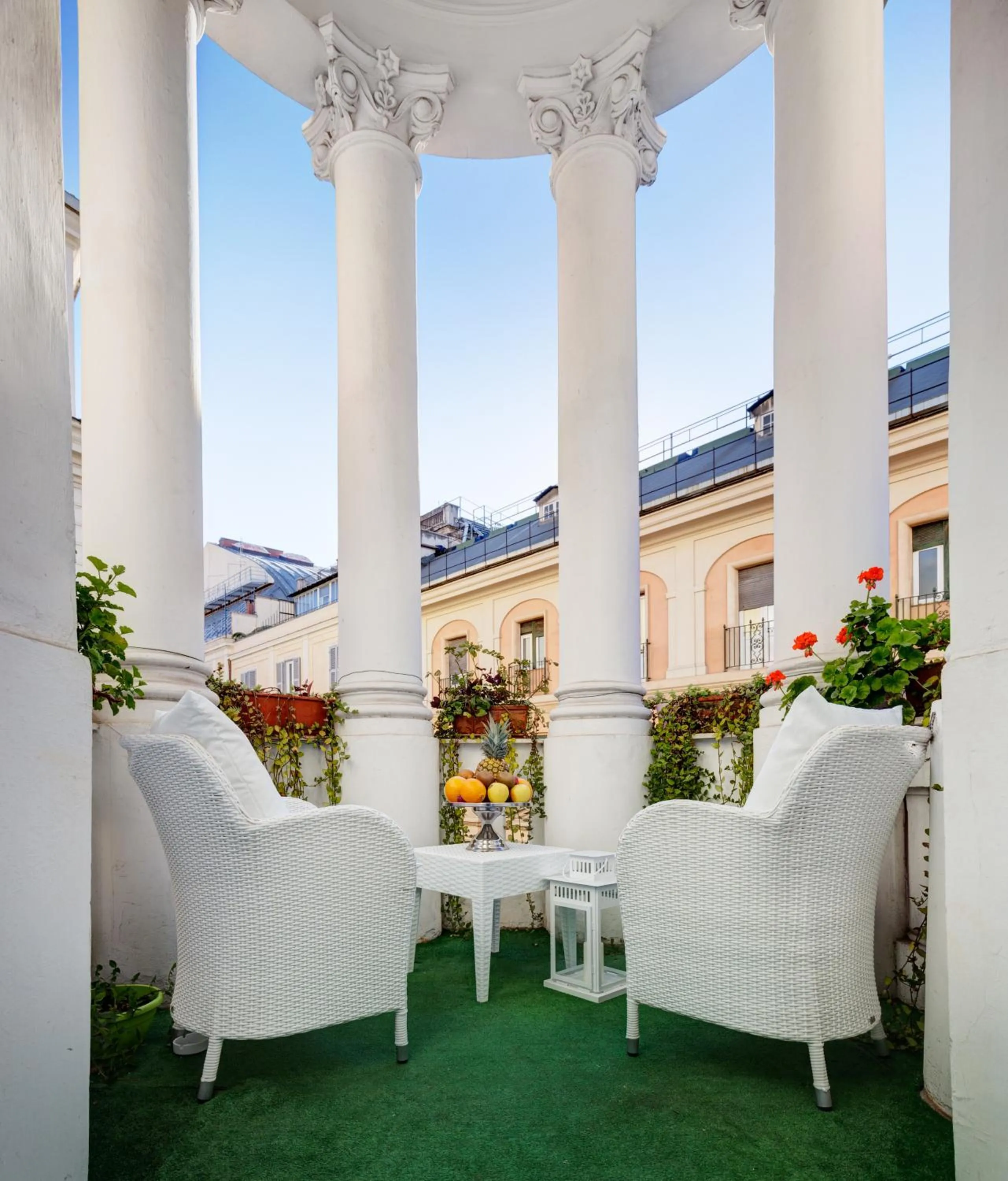 Balcony/Terrace in Dharma Luxury Hotel