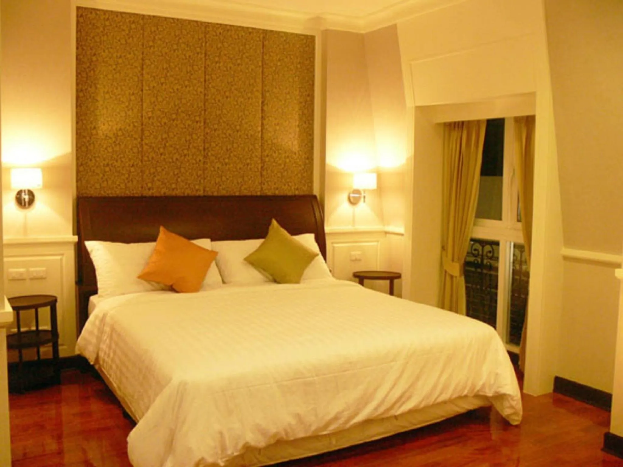 Bed in Aurum The River Place