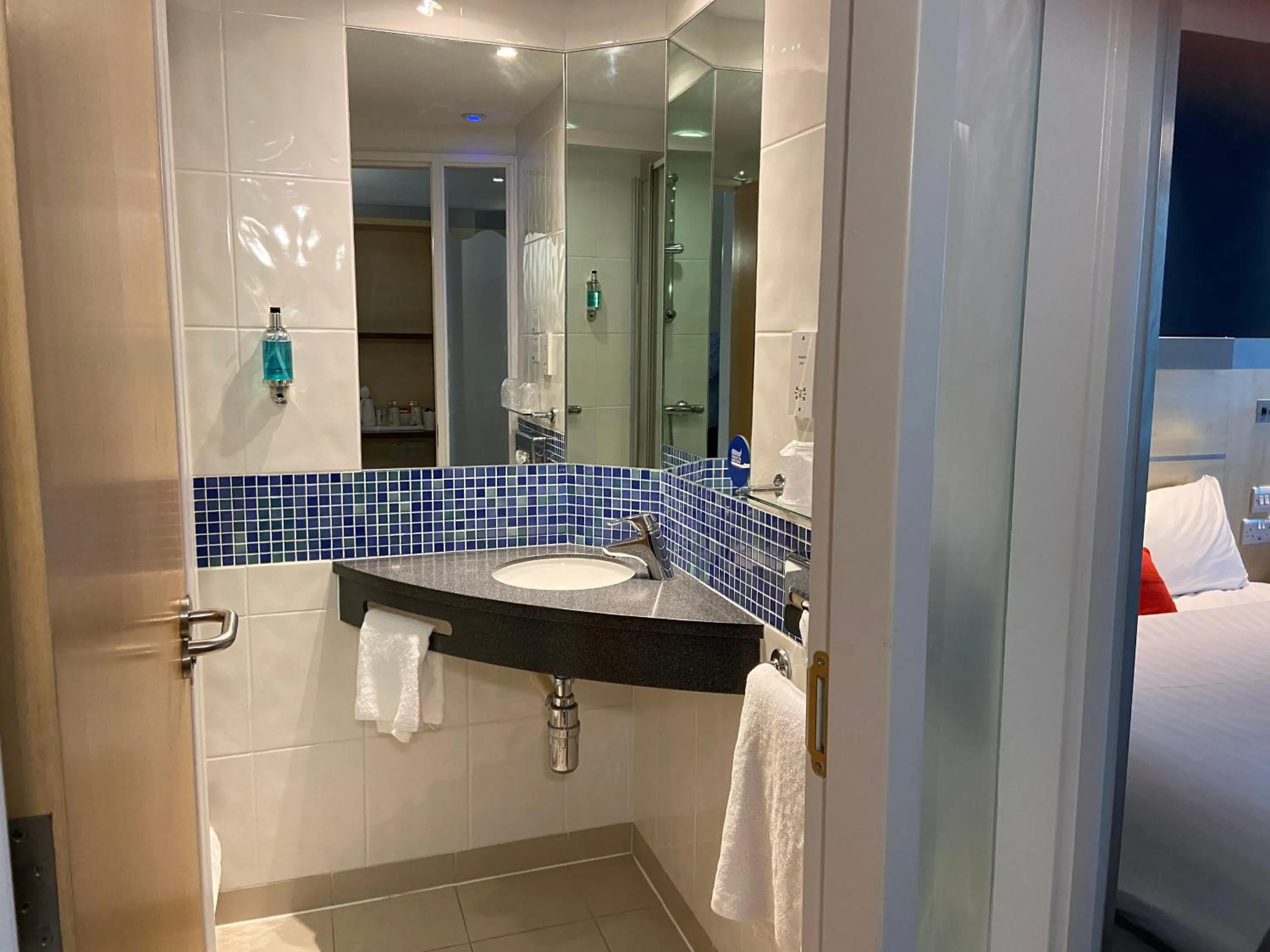 Bathroom in Holiday Inn Express Ramsgate – Minster by IHG