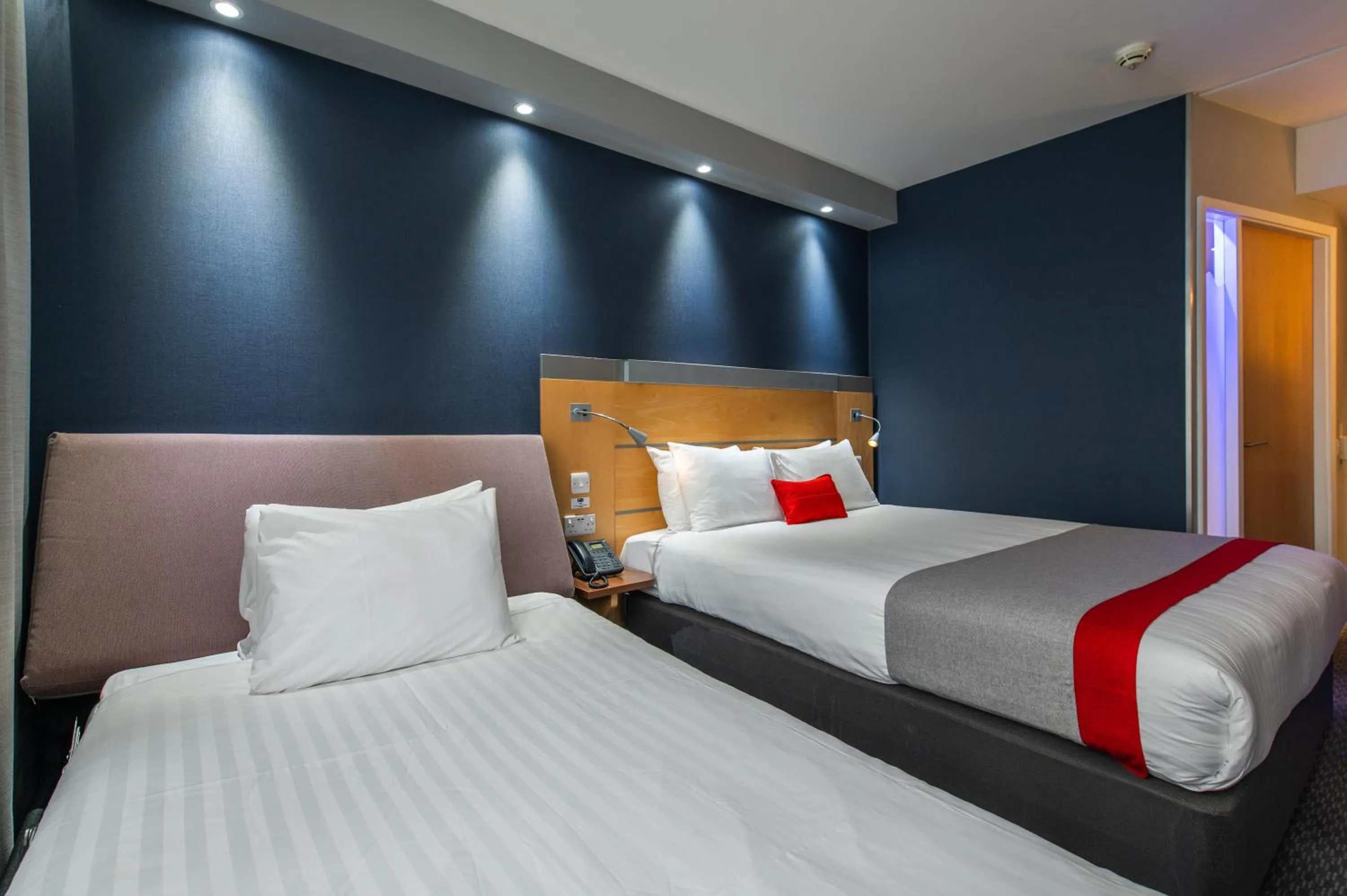 Bedroom, Bed in Holiday Inn Express Ramsgate – Minster by IHG