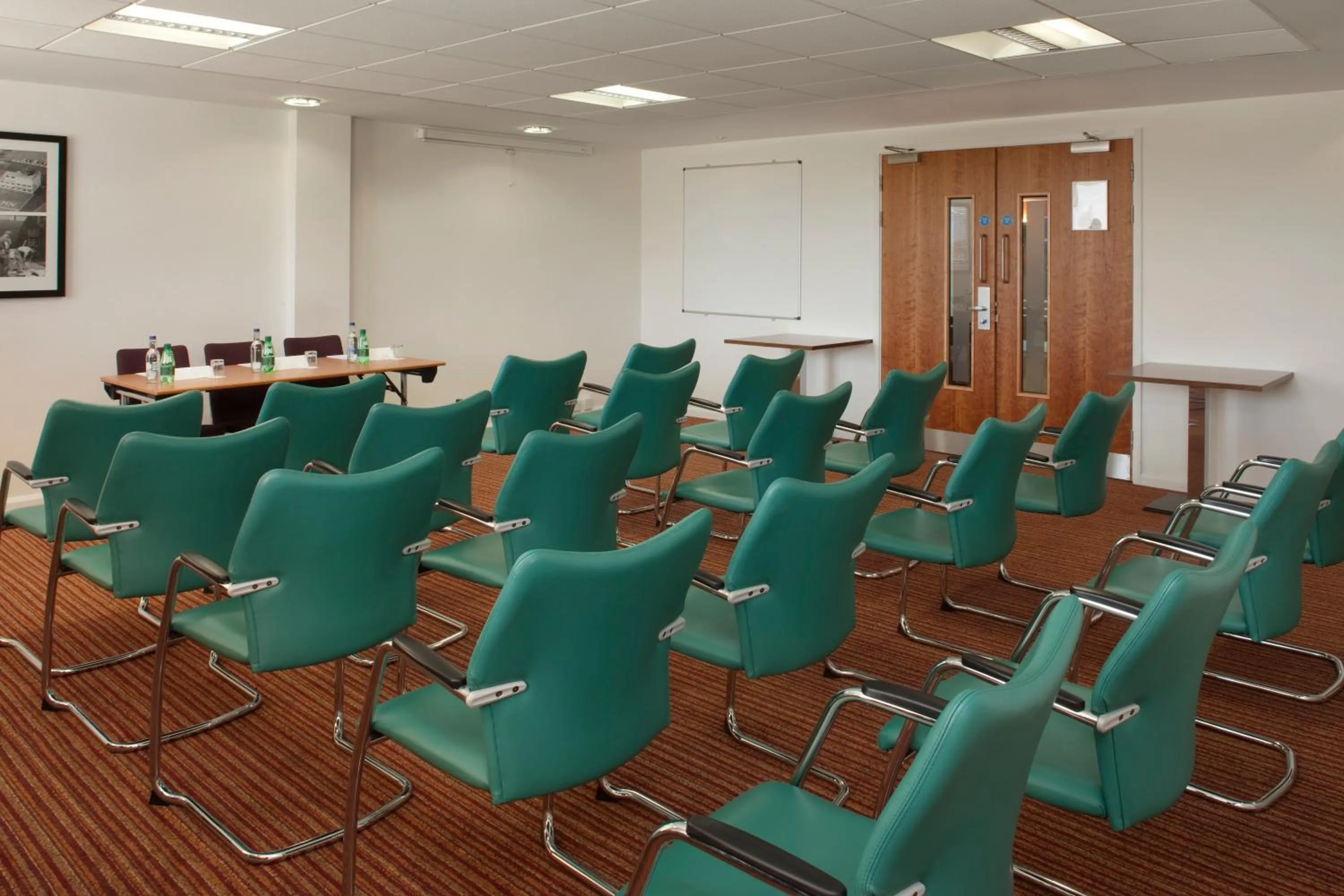 Meeting/conference room in Holiday Inn Express Ramsgate – Minster by IHG