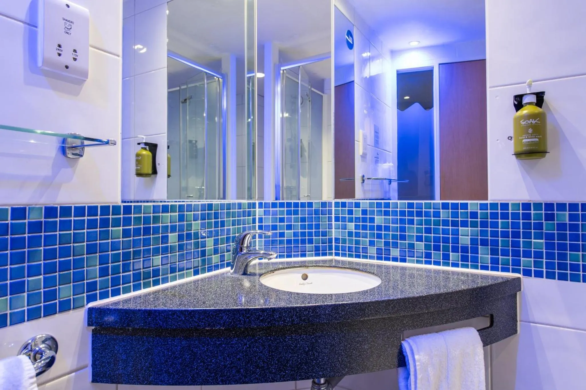 Bathroom in Holiday Inn Express Ramsgate – Minster by IHG