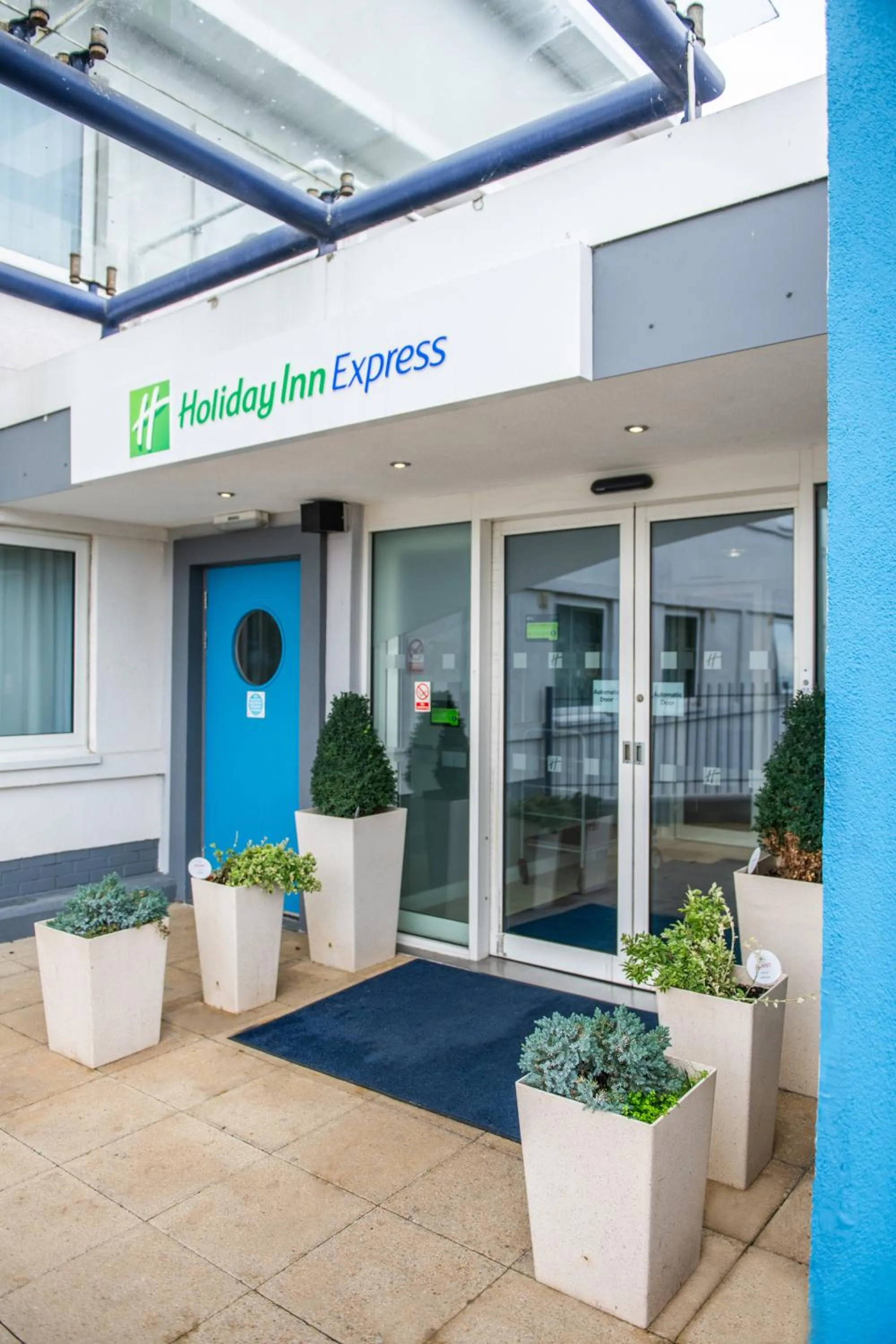 Facade/entrance in Holiday Inn Express Ramsgate – Minster by IHG