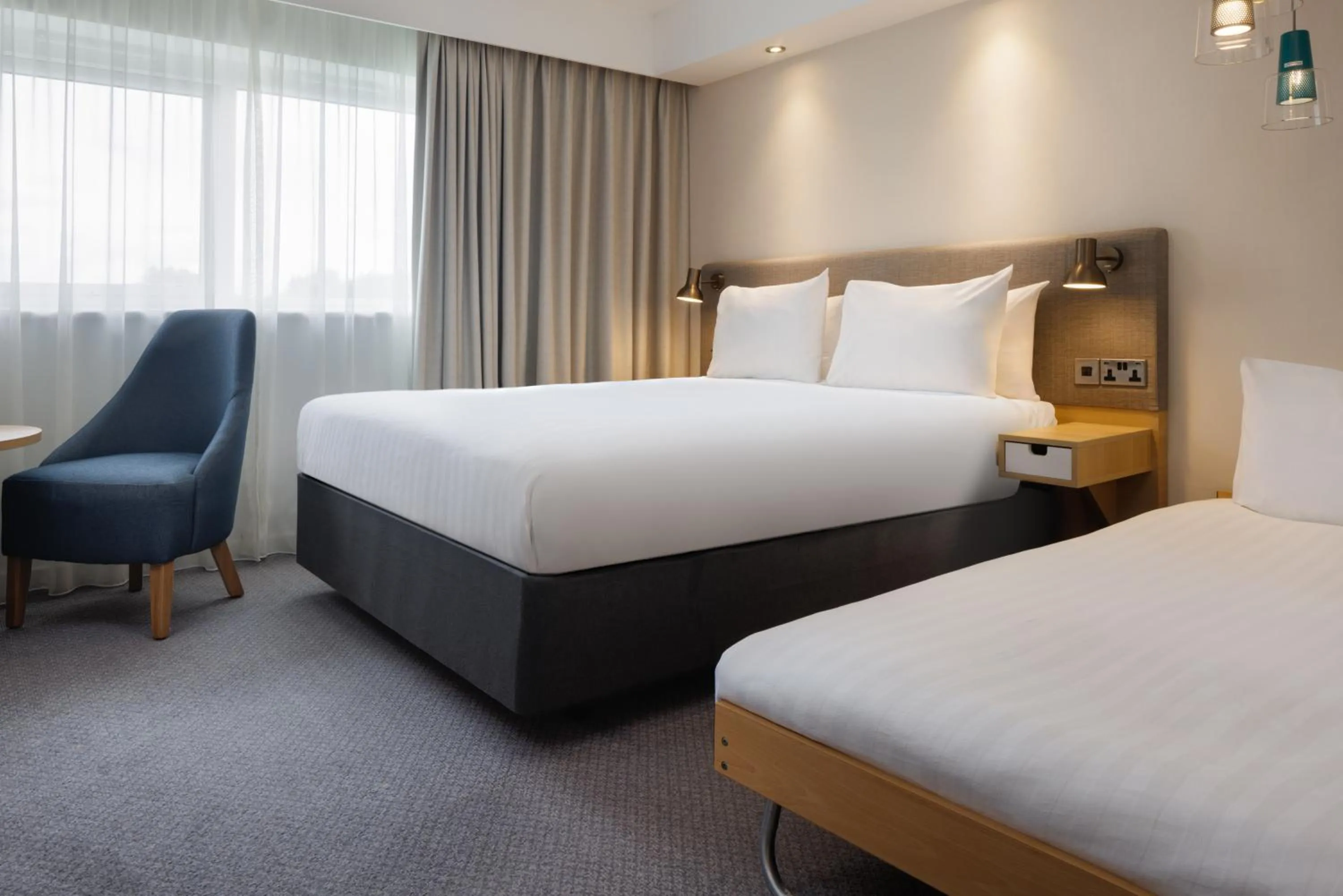 Family, Bed in Holiday Inn Mansfield Alfreton M1 Jct 28 by IHG