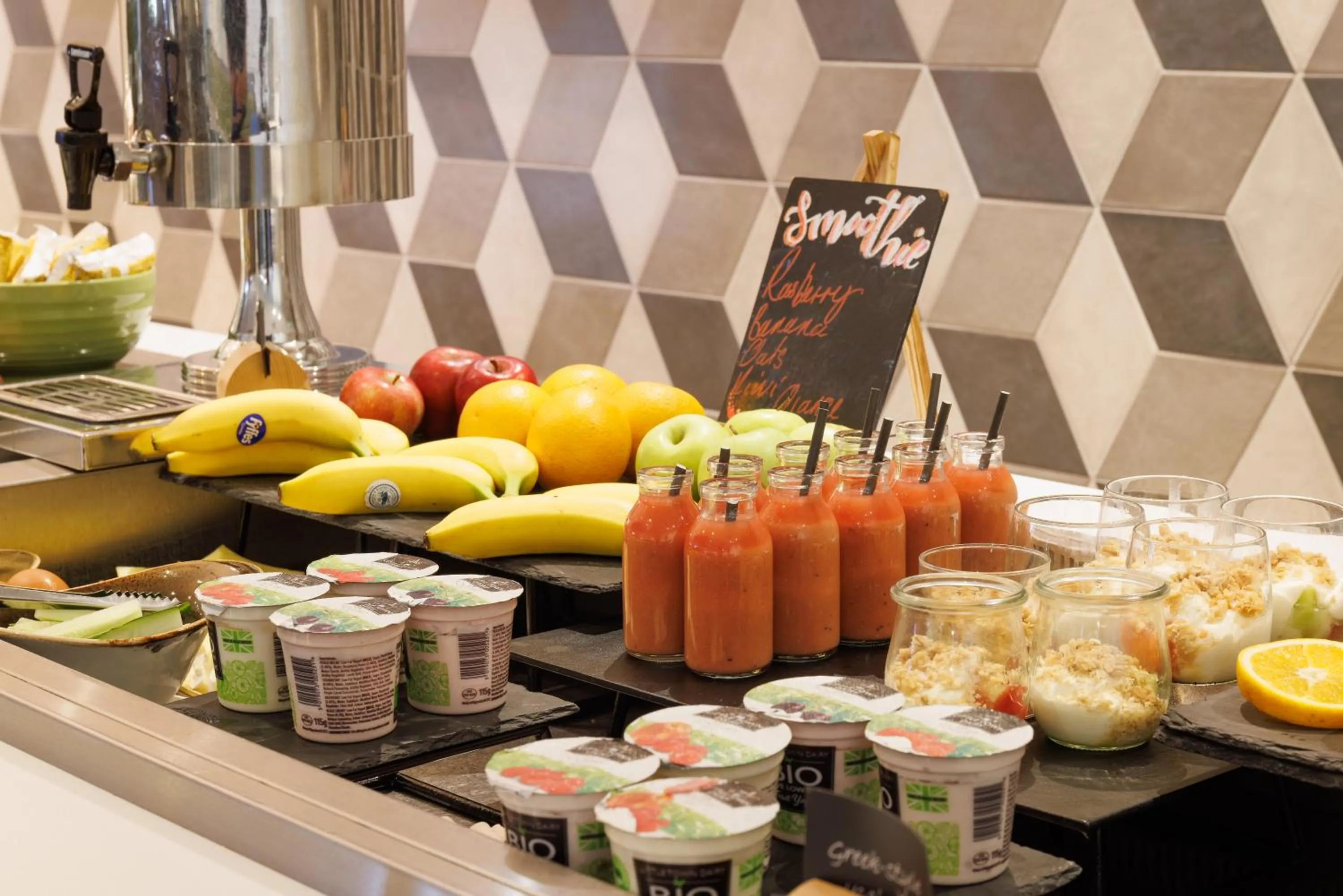 Breakfast in Holiday Inn Mansfield Alfreton M1 Jct 28 by IHG