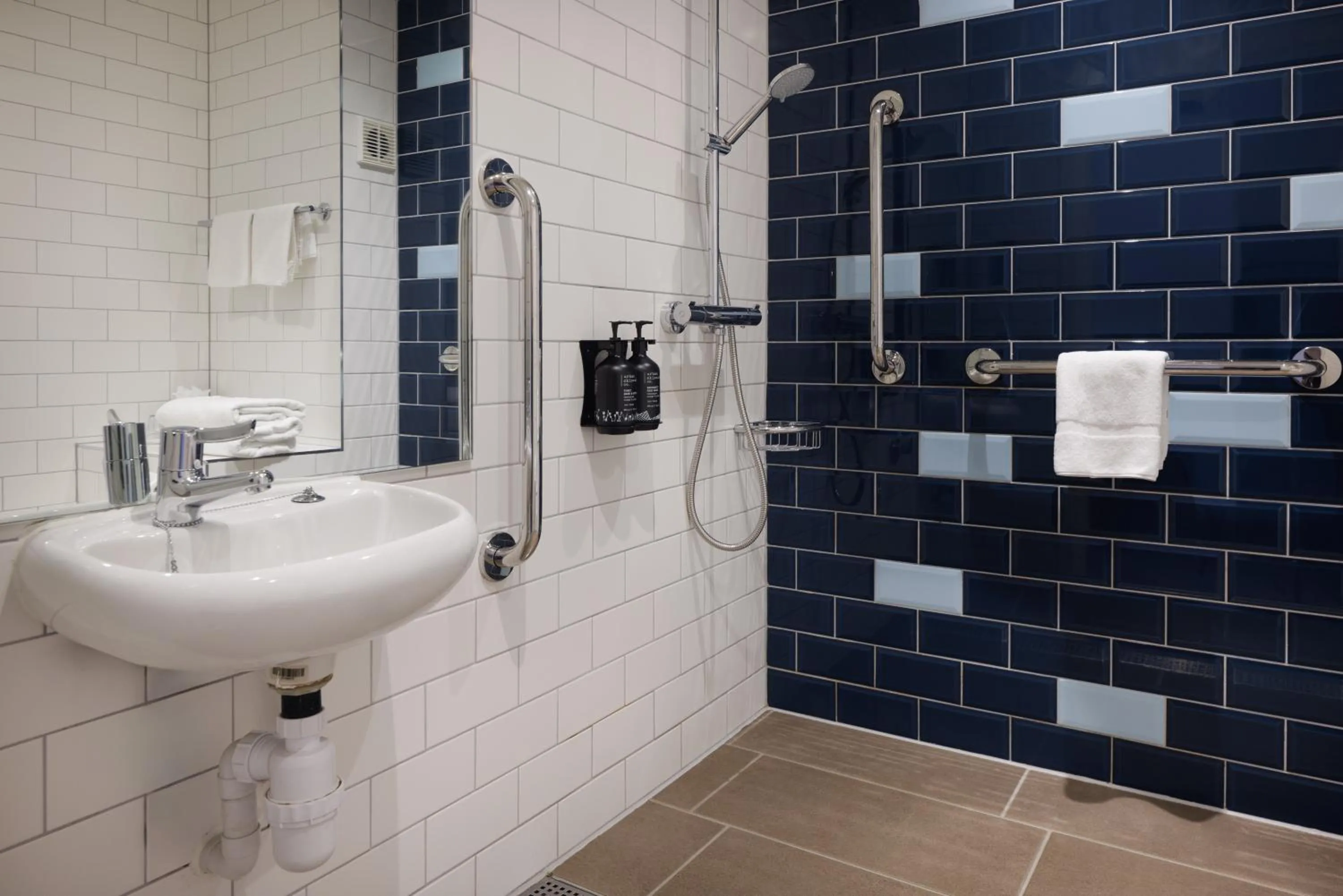 Shower in Holiday Inn Mansfield Alfreton M1 Jct 28 by IHG