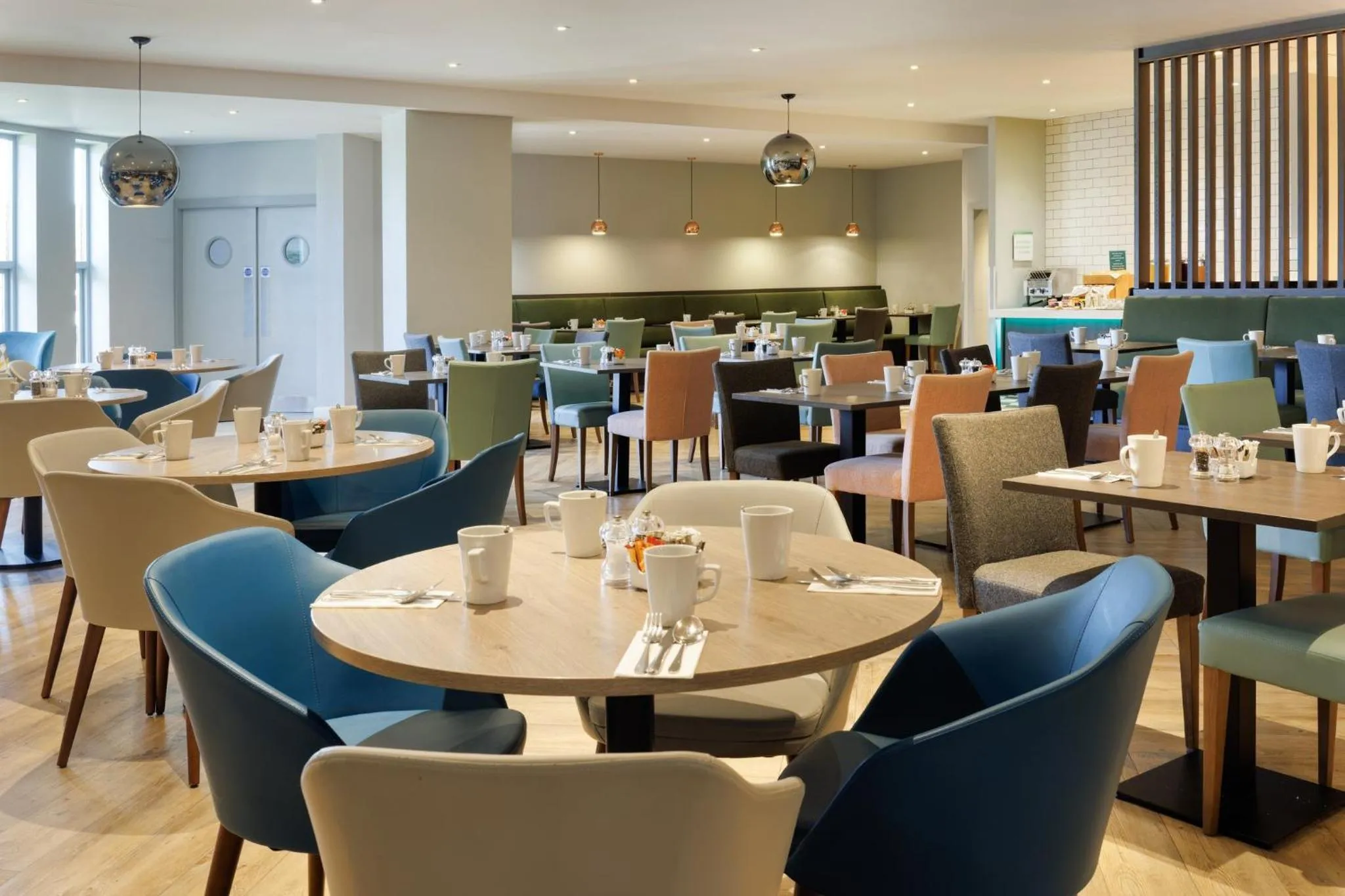 Restaurant/places to eat in Holiday Inn Mansfield Alfreton M1 Jct 28 by IHG
