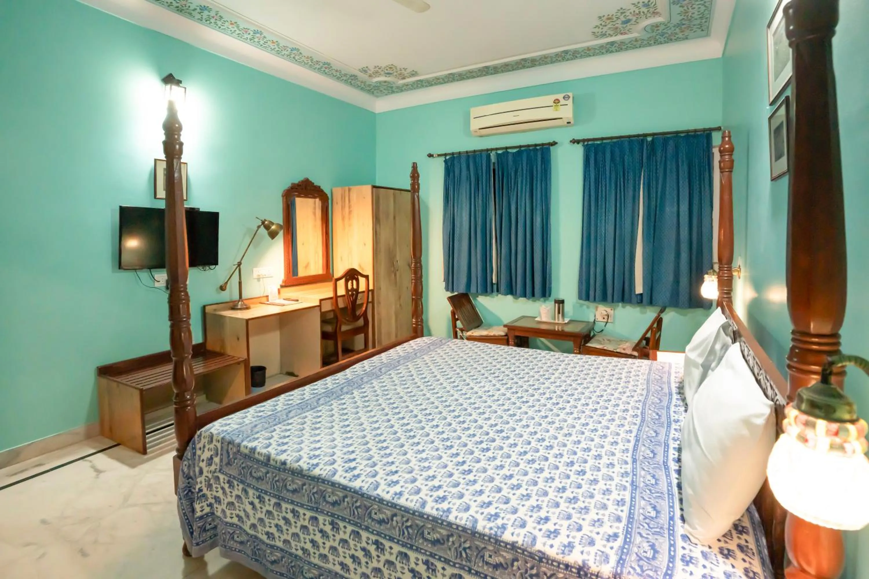 Bed in Anuraag Villa