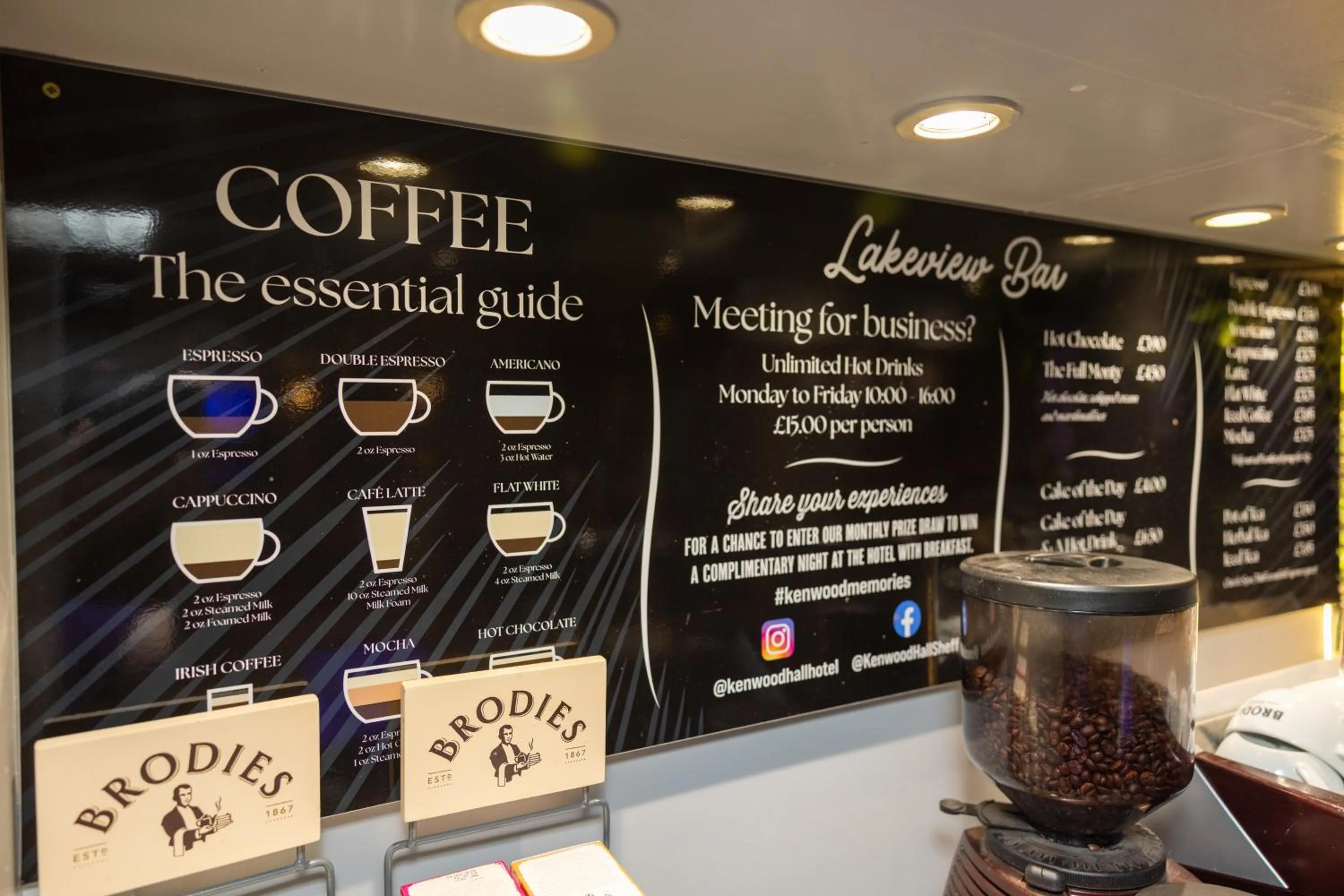 Coffee/tea facilities in Mercure Sheffield Kenwood Hall & Spa