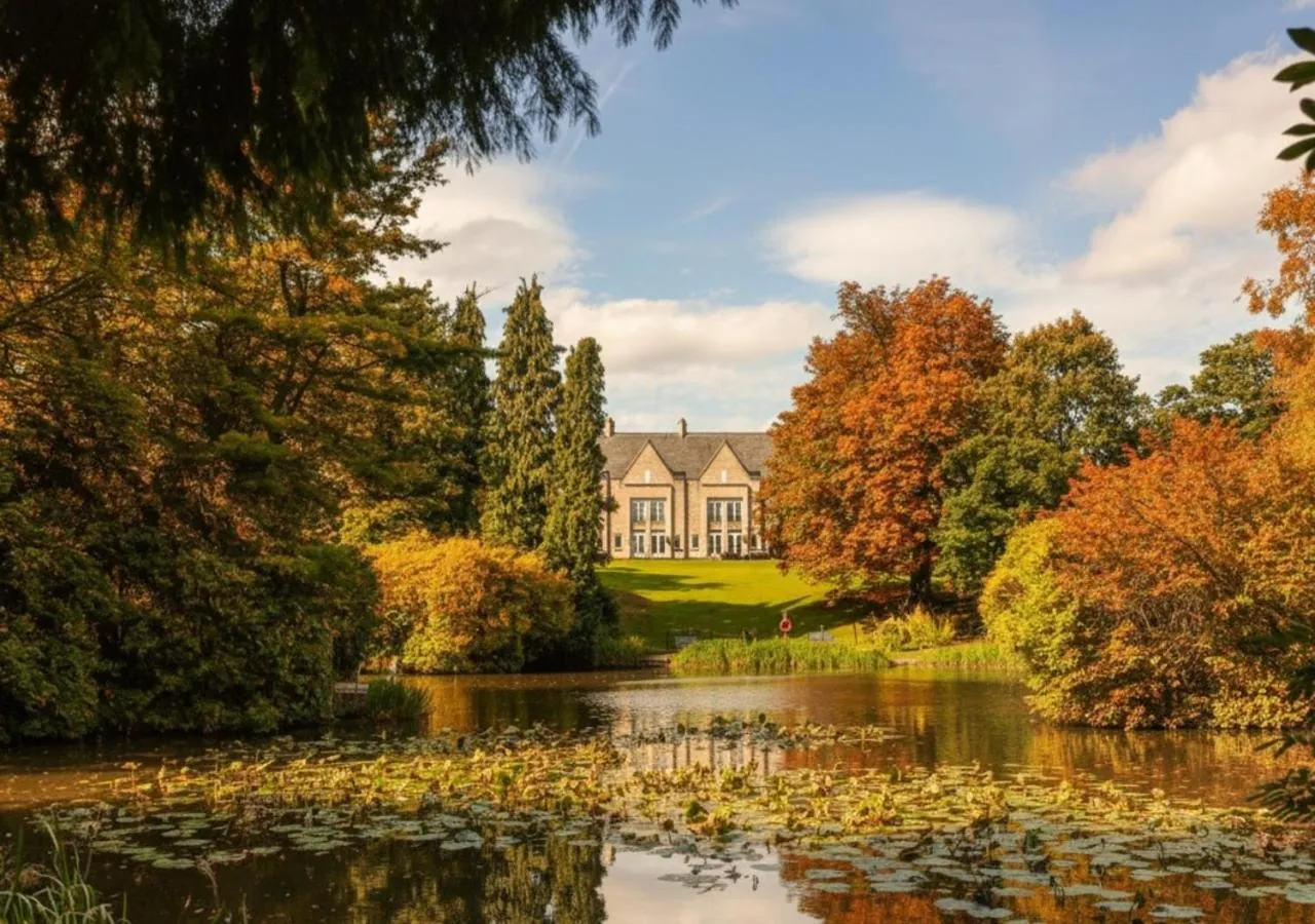 Property building in Mercure Sheffield Kenwood Hall & Spa