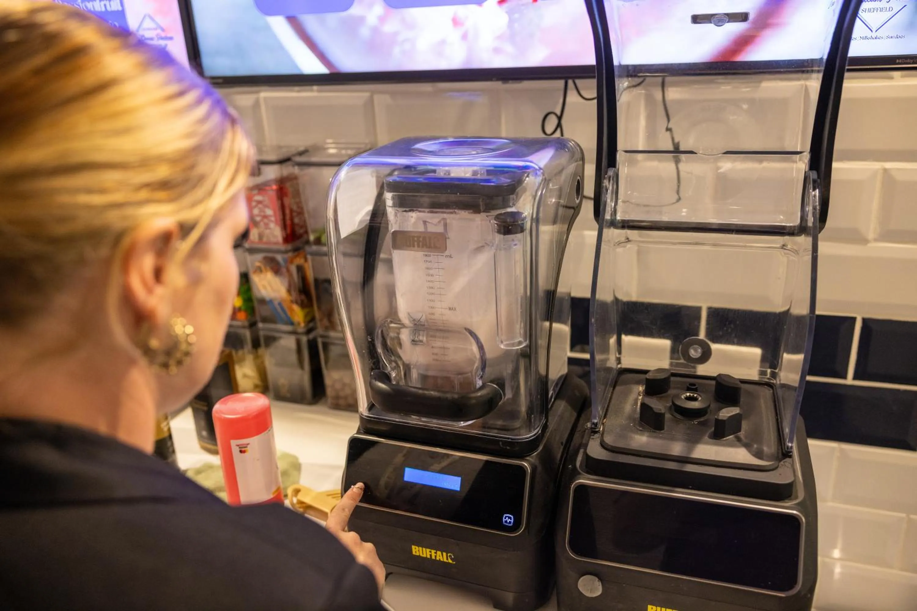 Coffee/tea facilities in Mercure Sheffield Kenwood Hall & Spa