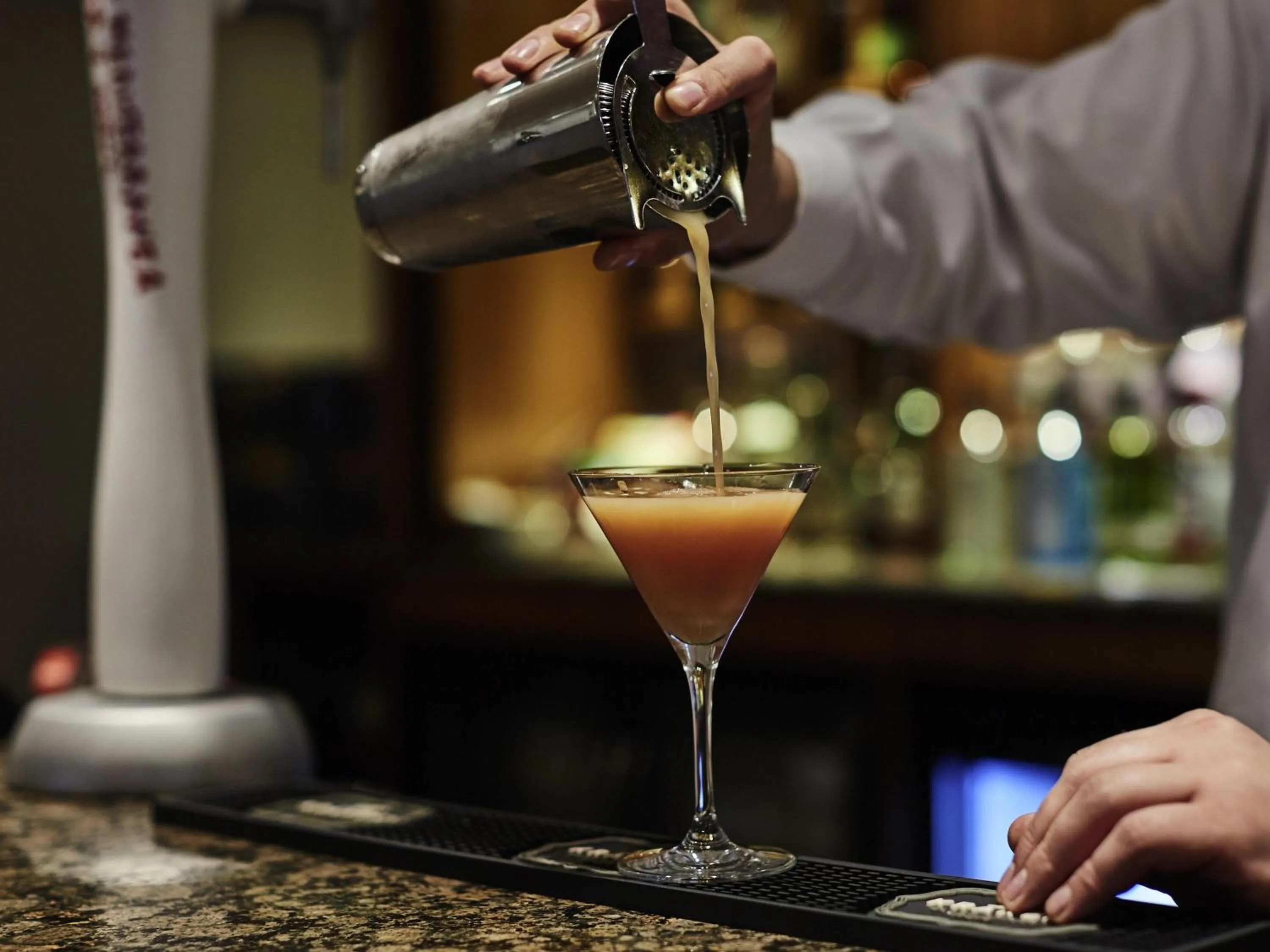 Lounge or bar in Mercure Sheffield Kenwood Hall & Spa