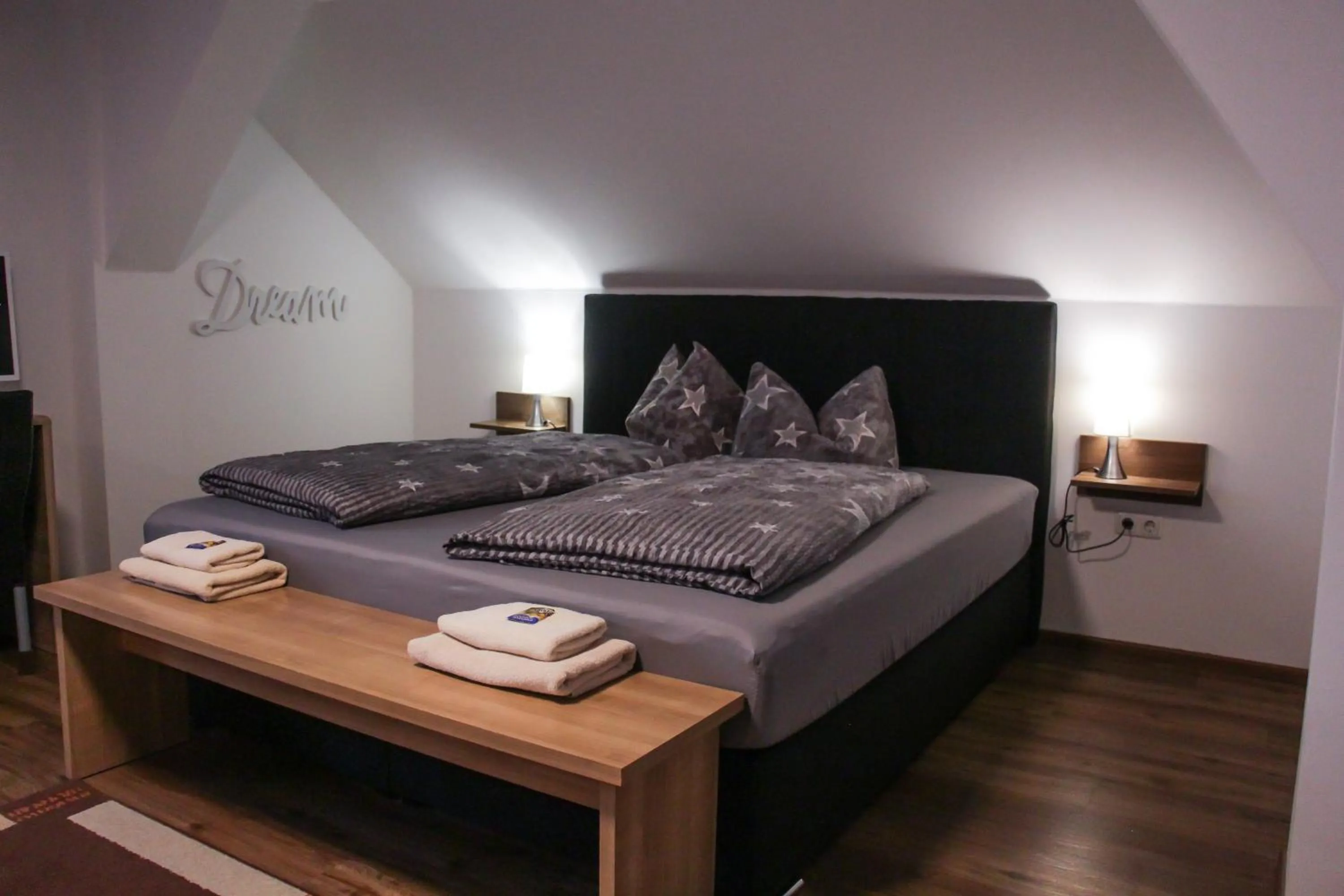 Decorative detail, Bed in Vila Belaggio