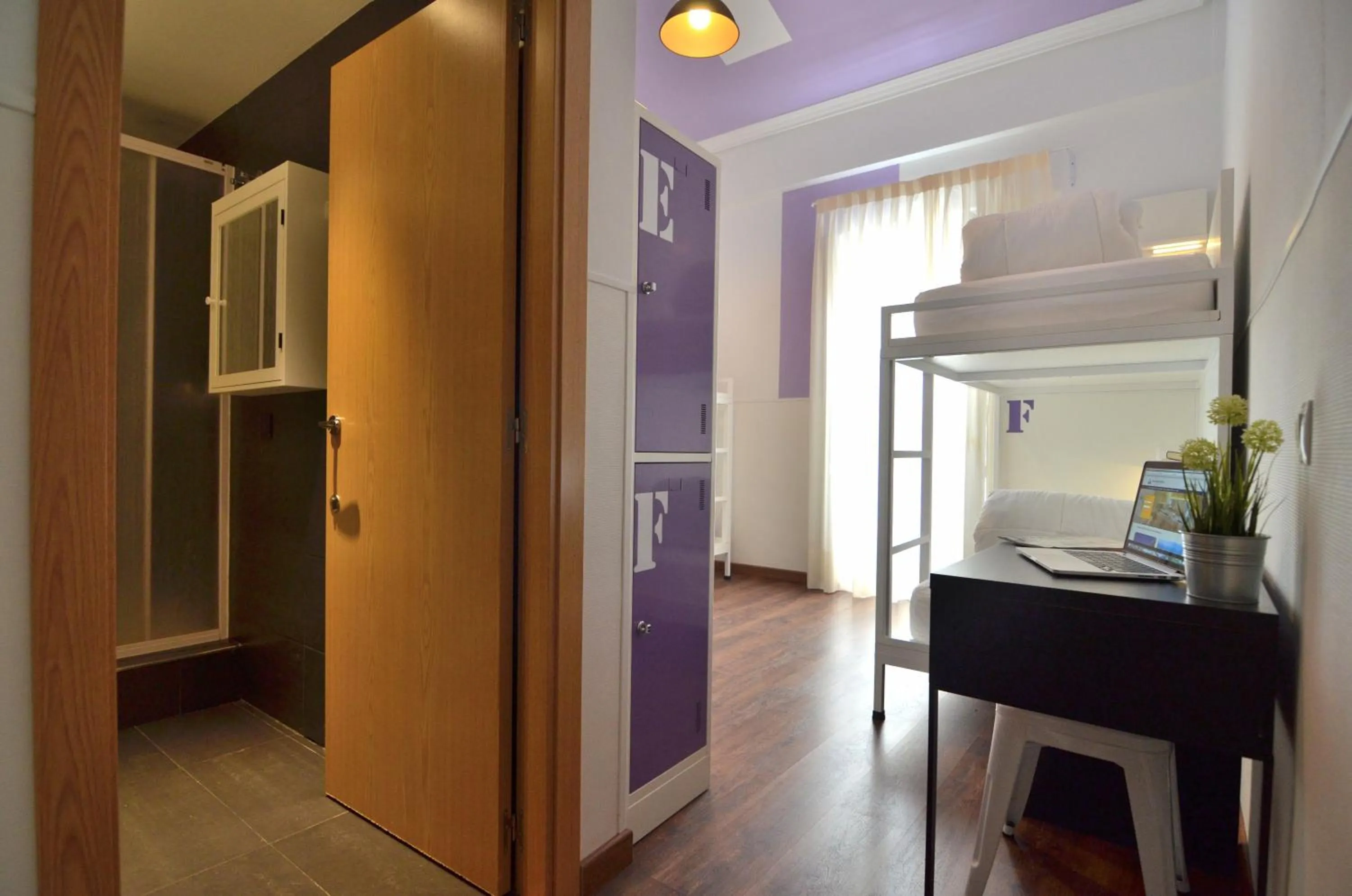 Bed in Far Home Atocha