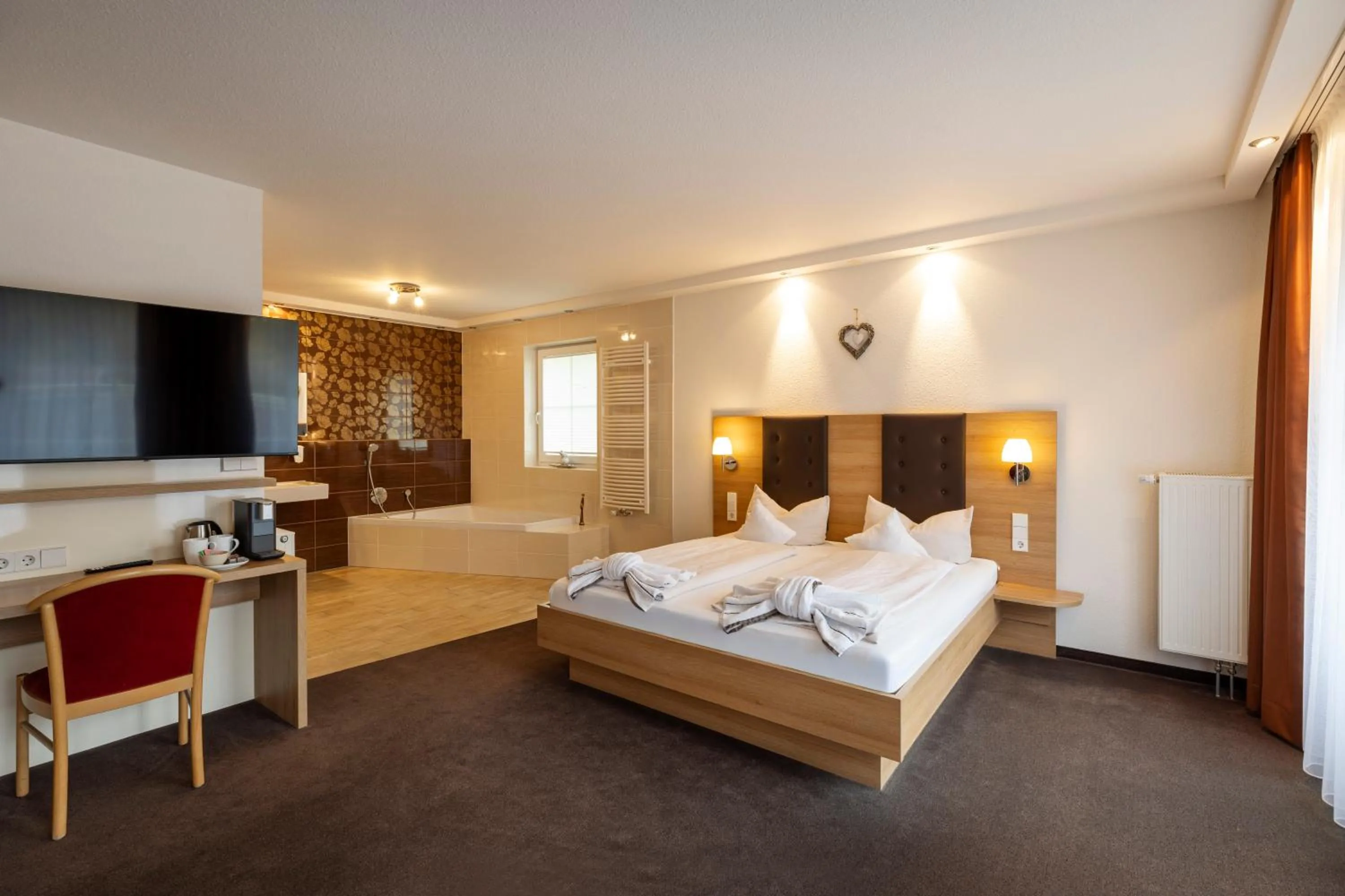 Bed in Hotel Rössle Berneck