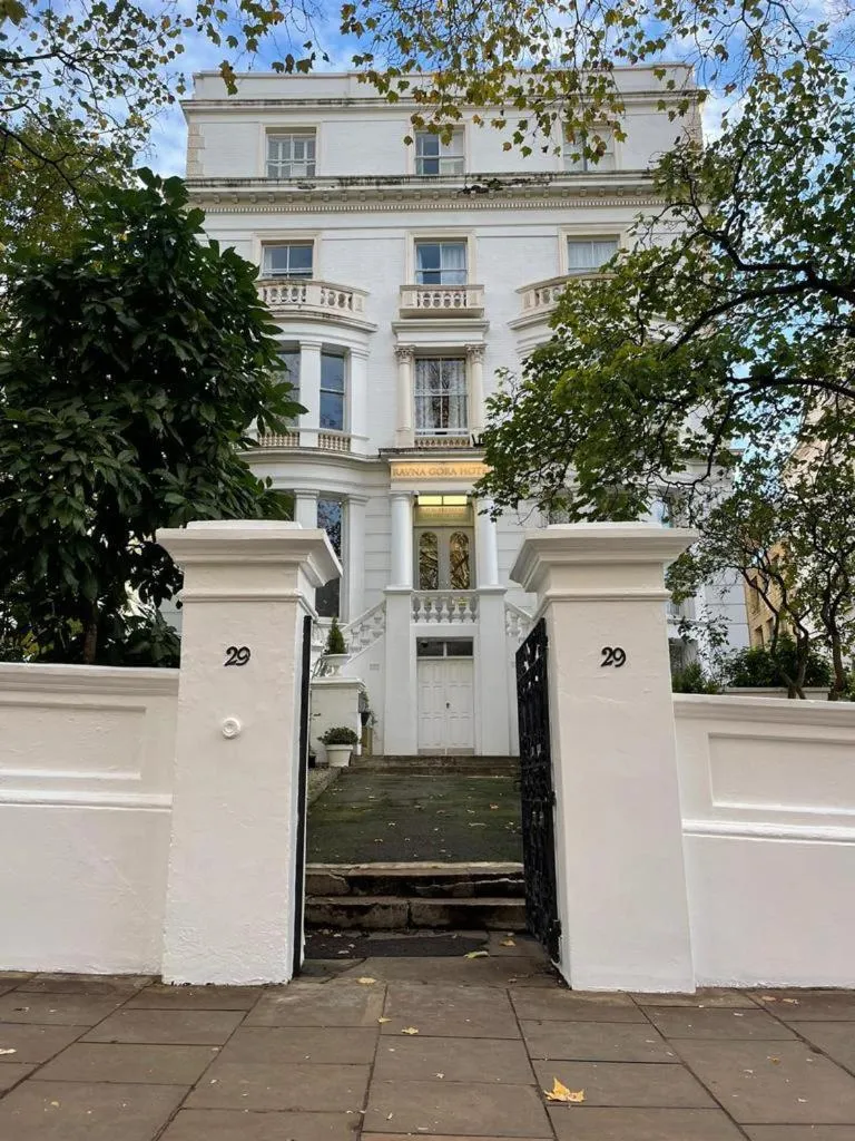 Property building in Ravna Gora