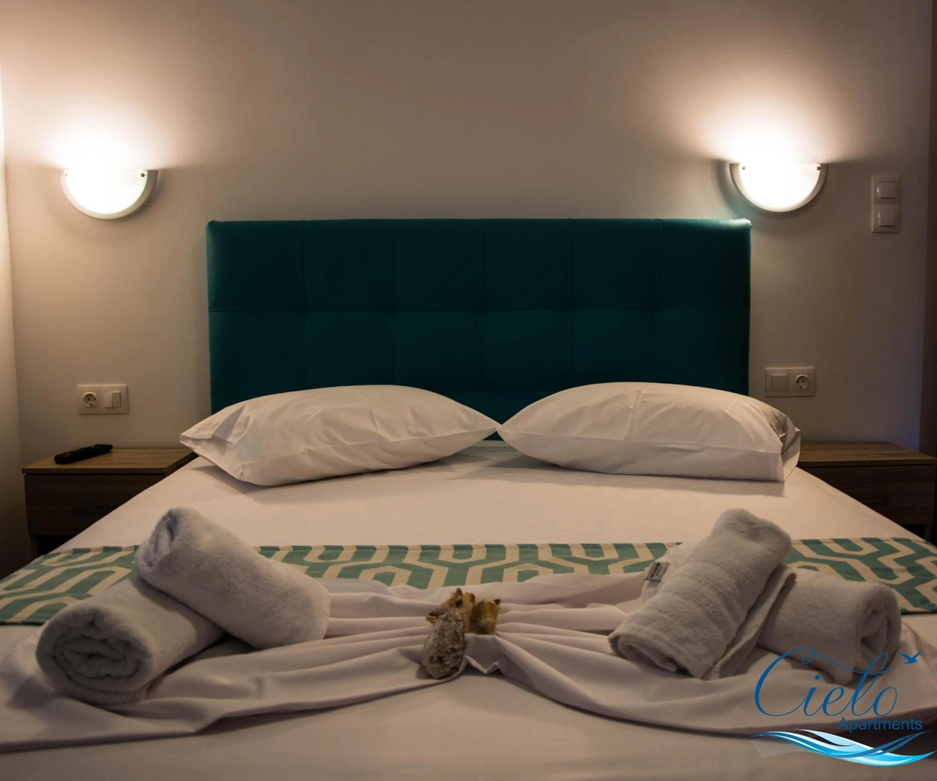 Bed in Cielo Apartments