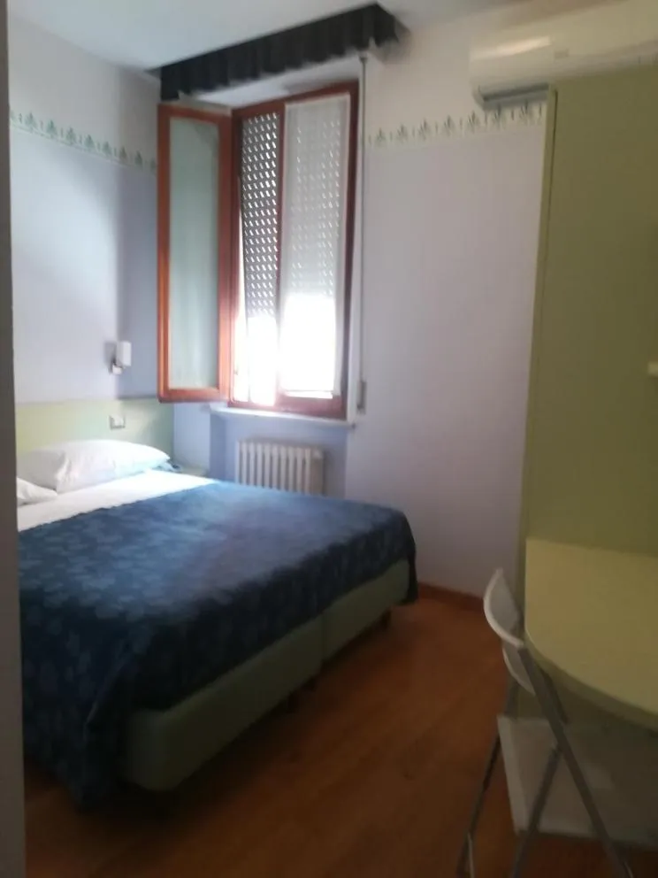 Bedroom, Bed in Hotel Centrale