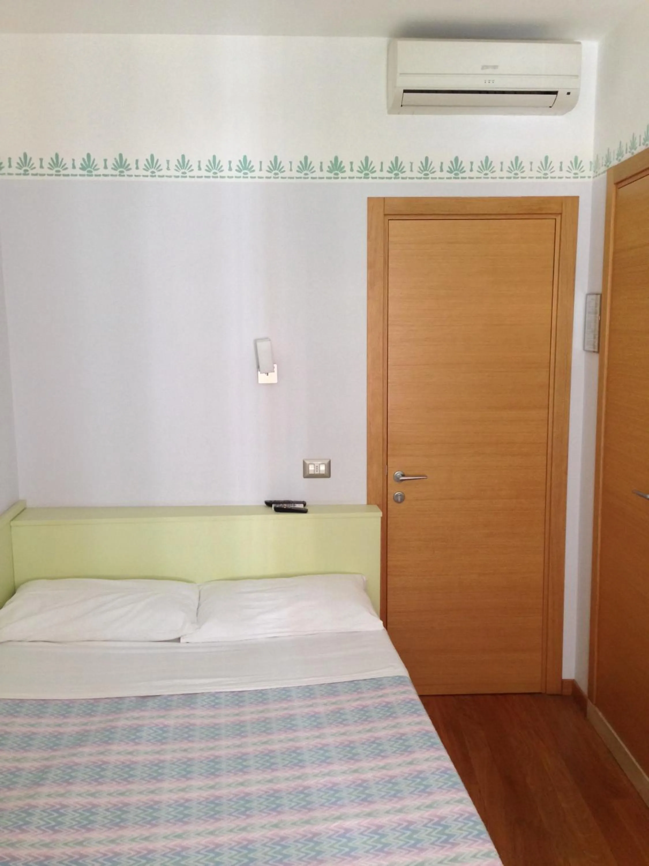 Photo of the whole room, Bed in Hotel Centrale