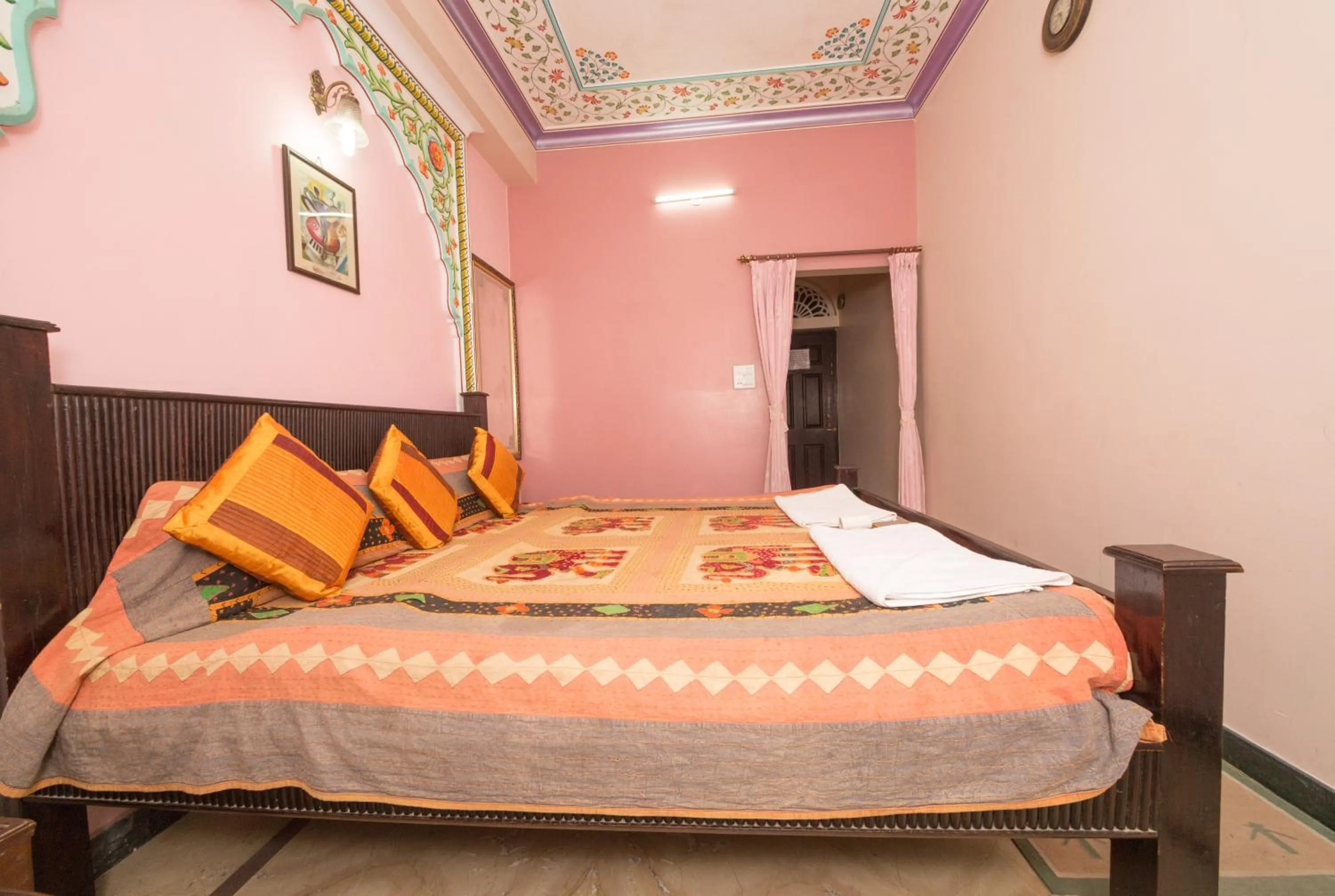 Bedroom, Bed in Hotel Moon Light Palace