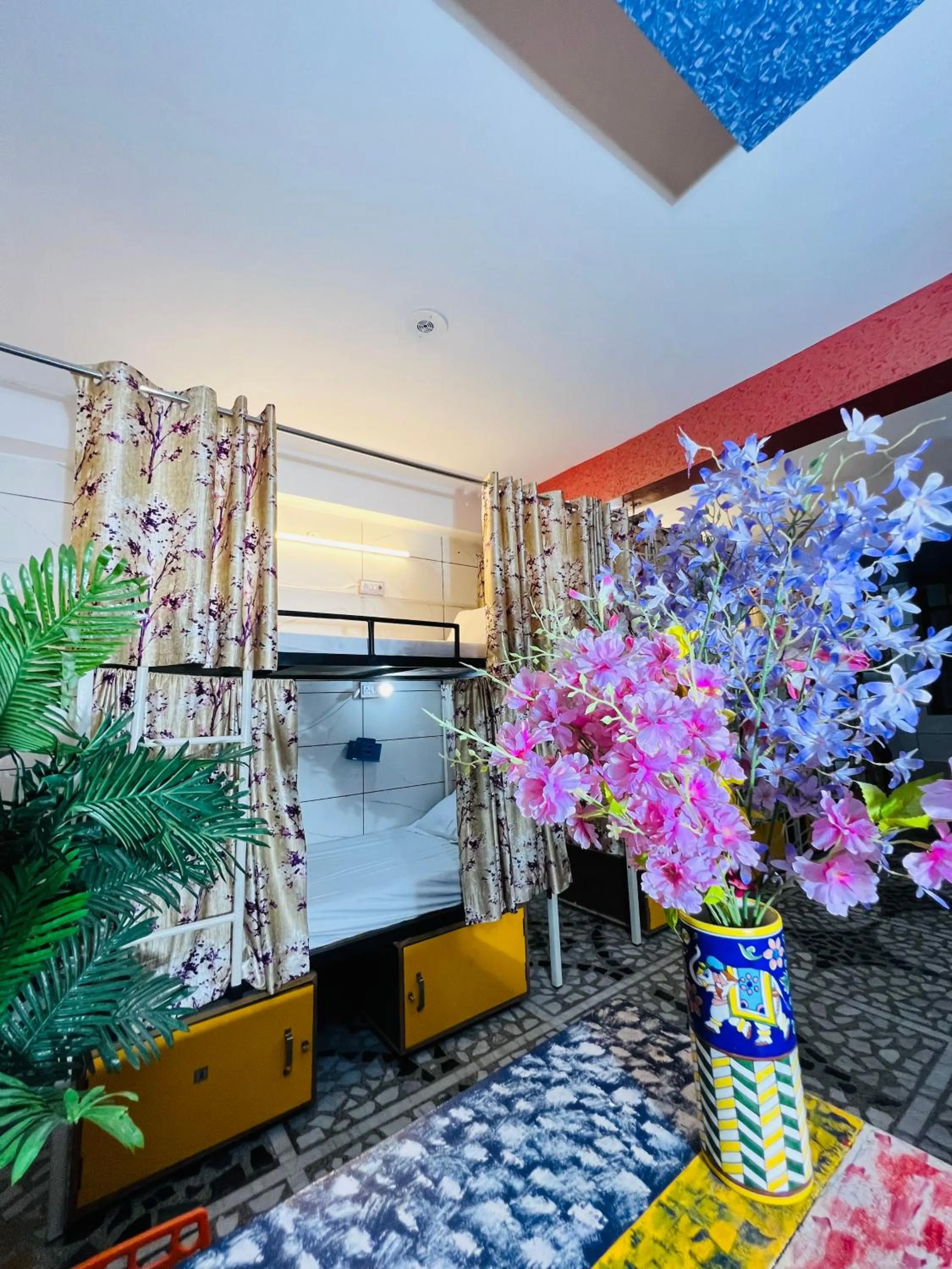 bunk bed in Hotel Moon Light Palace