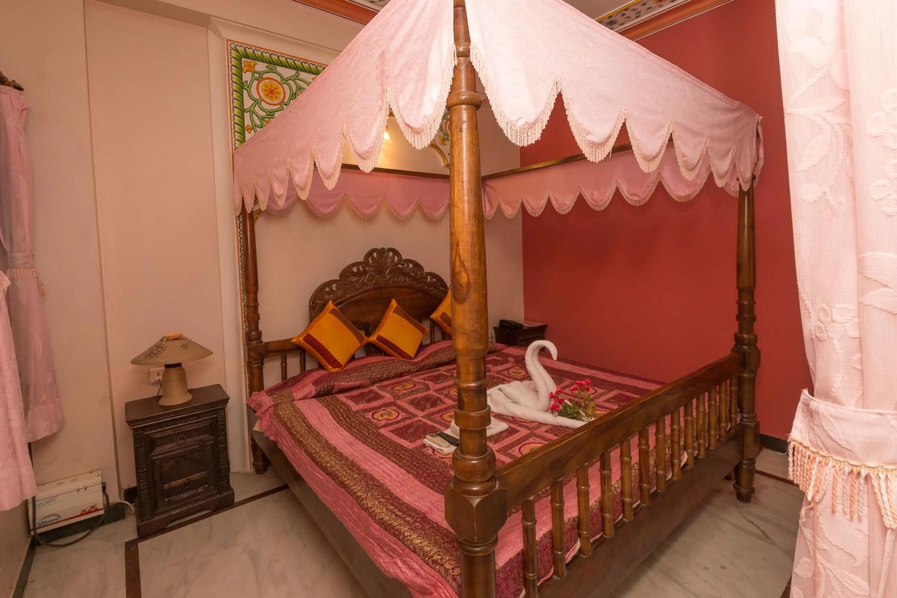 Bedroom, Bed in Hotel Moon Light Palace