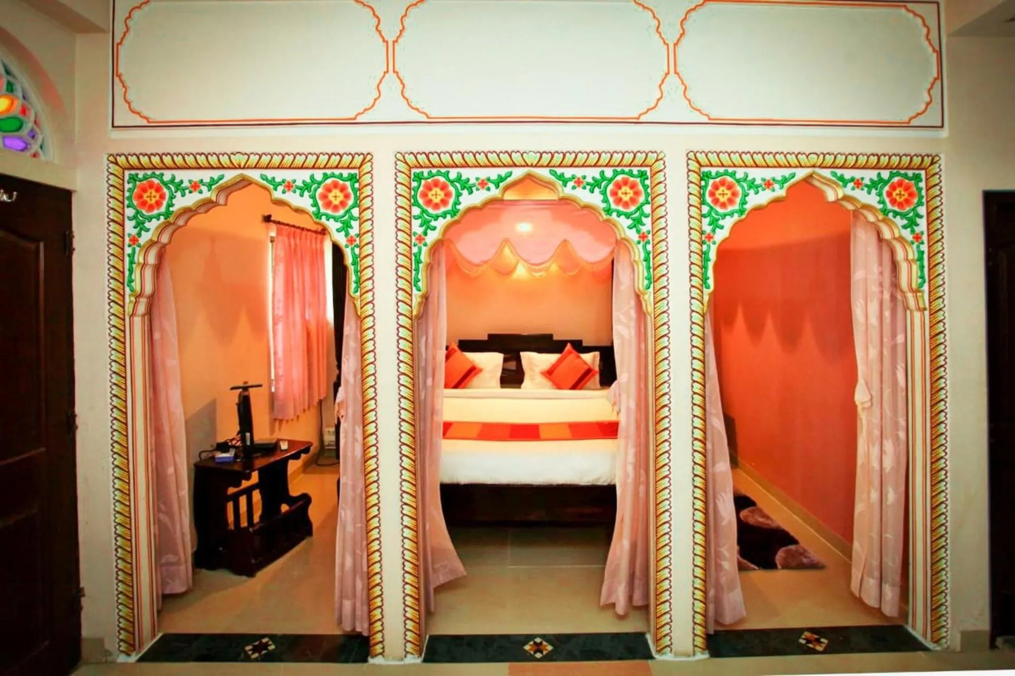 Bed in Hotel Moon Light Palace