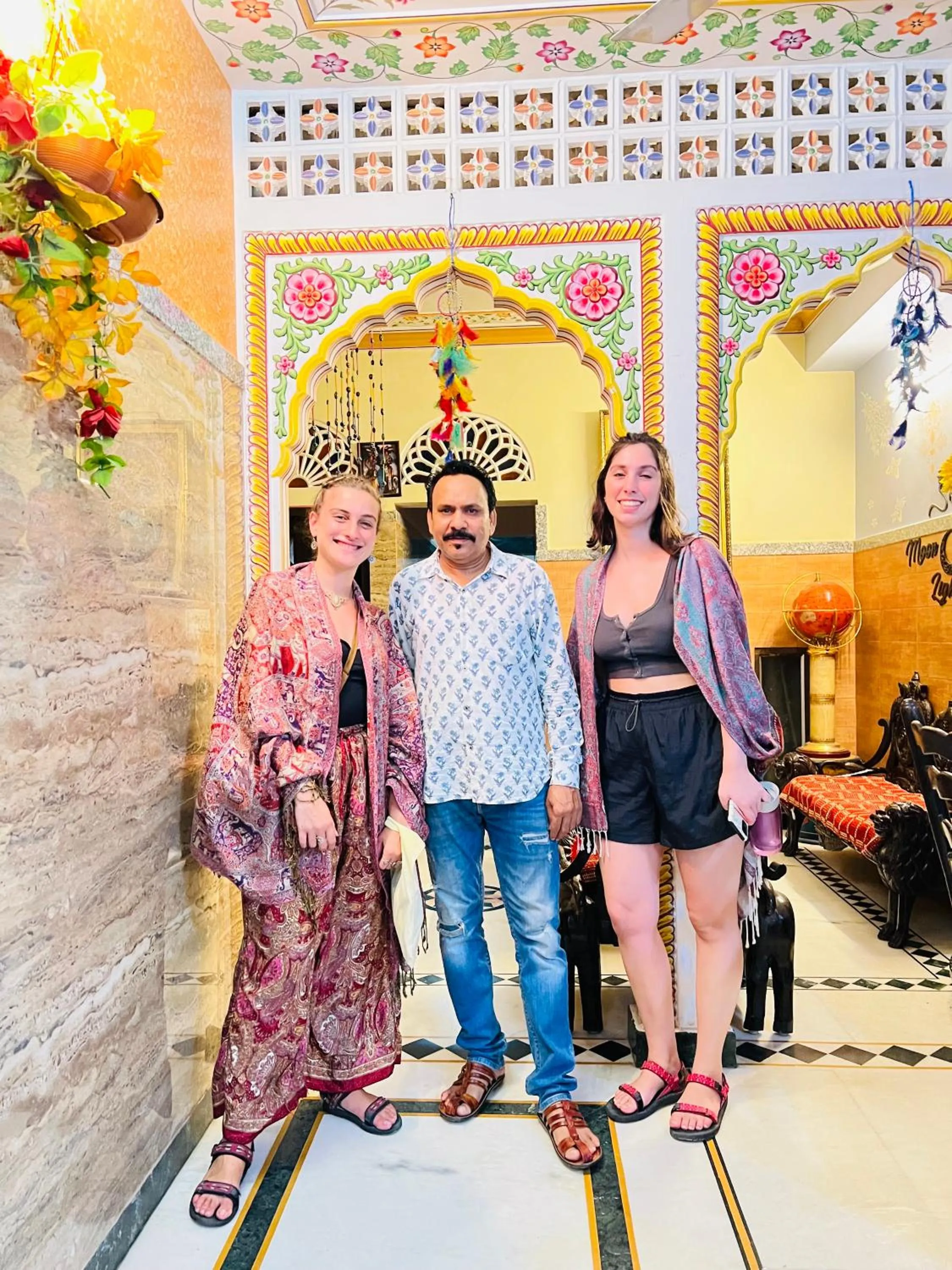 Guests in Hotel Moon Light Palace