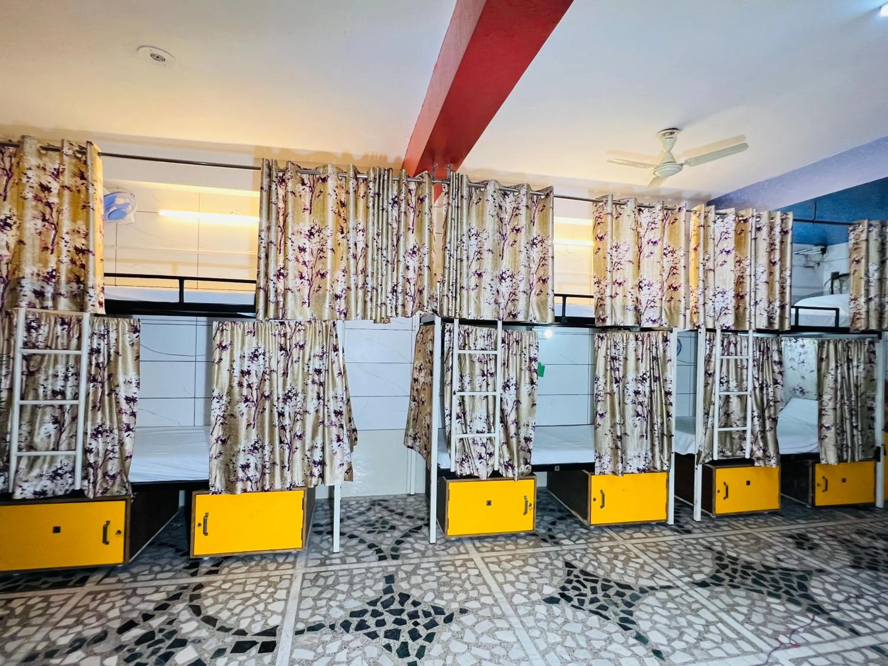 bunk bed in Hotel Moon Light Palace