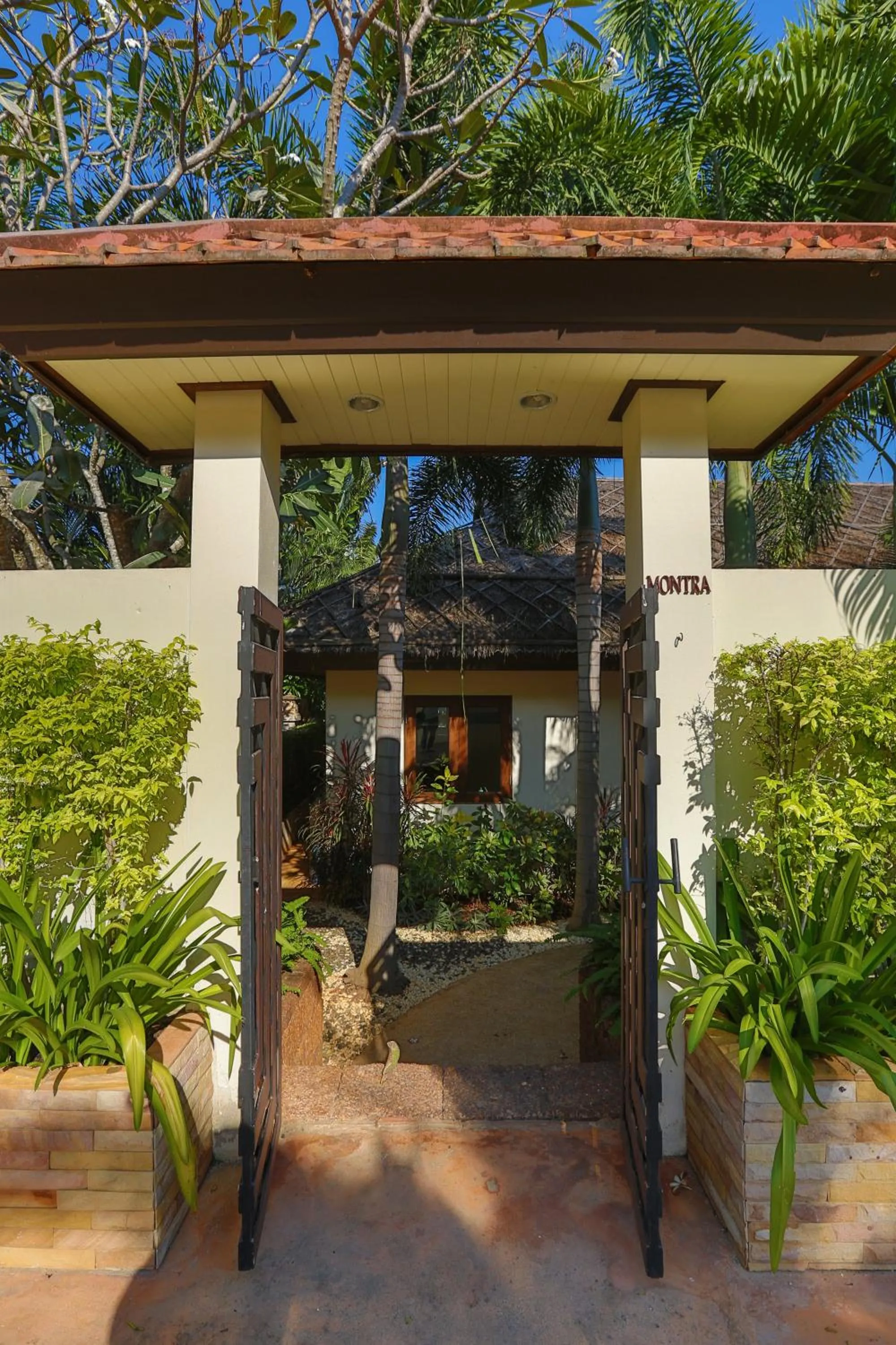 Pa Prai Villas and Suites Resort