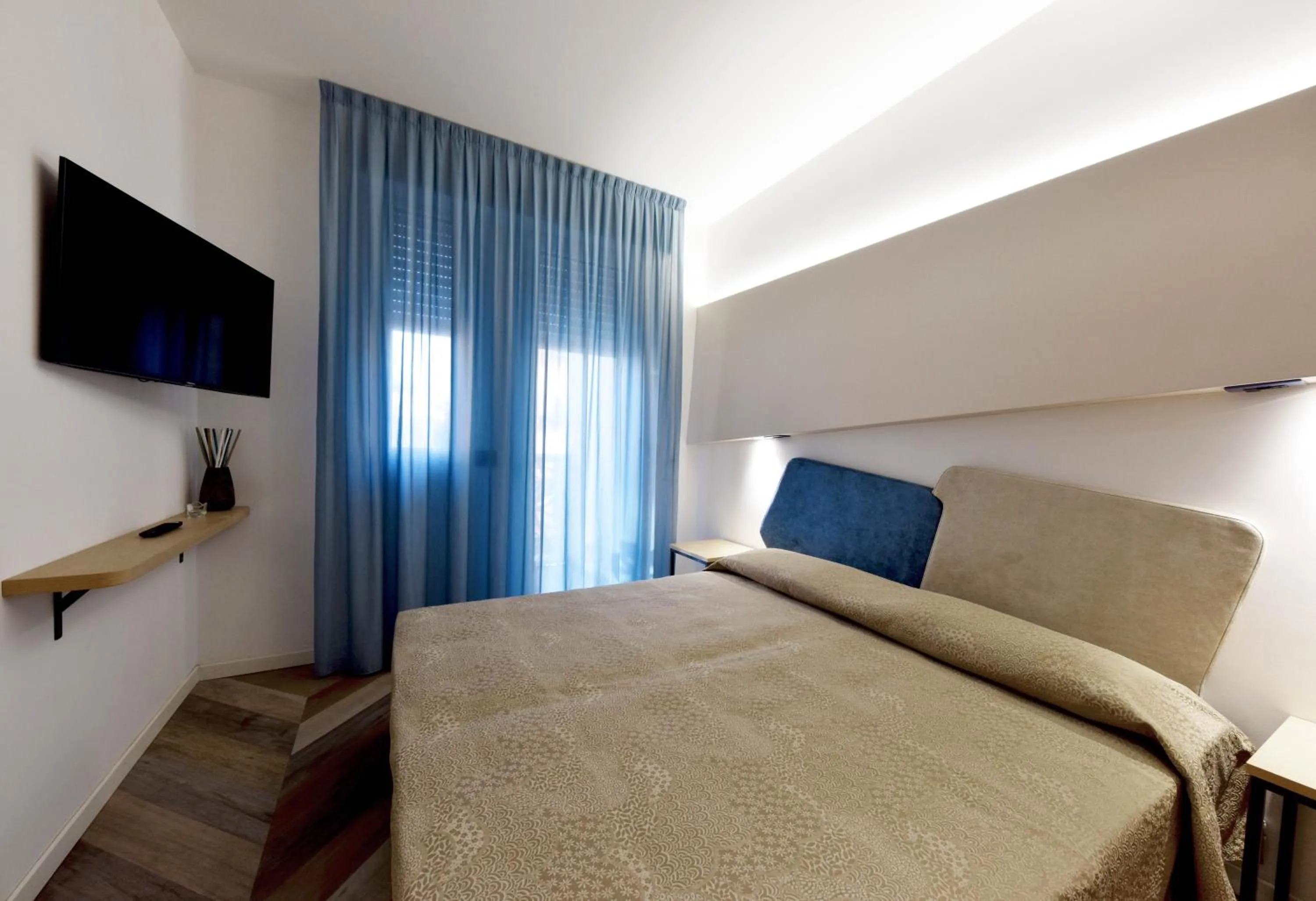 Bed in Color Hotel Rimini