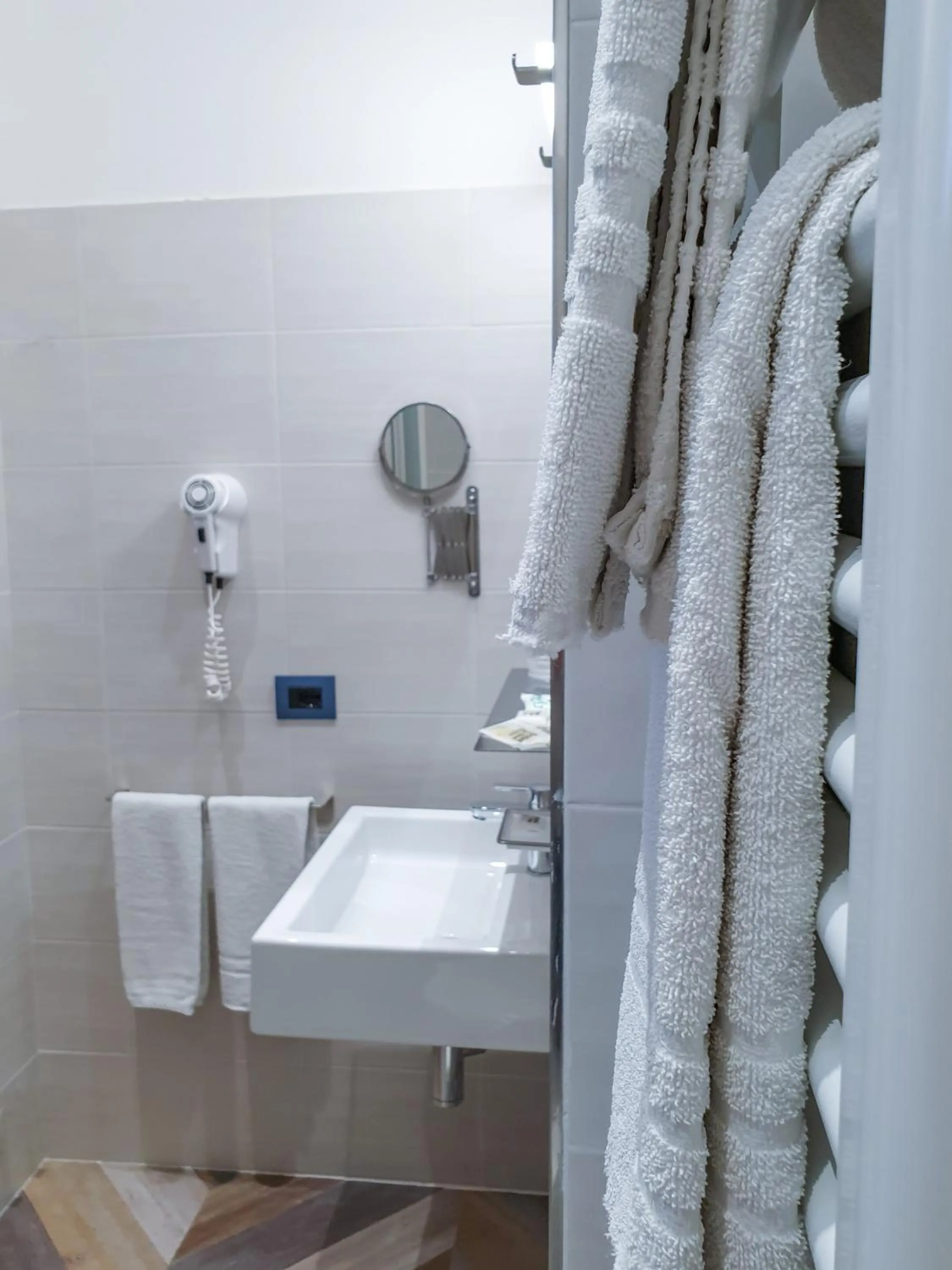 Bathroom in Color Hotel Rimini