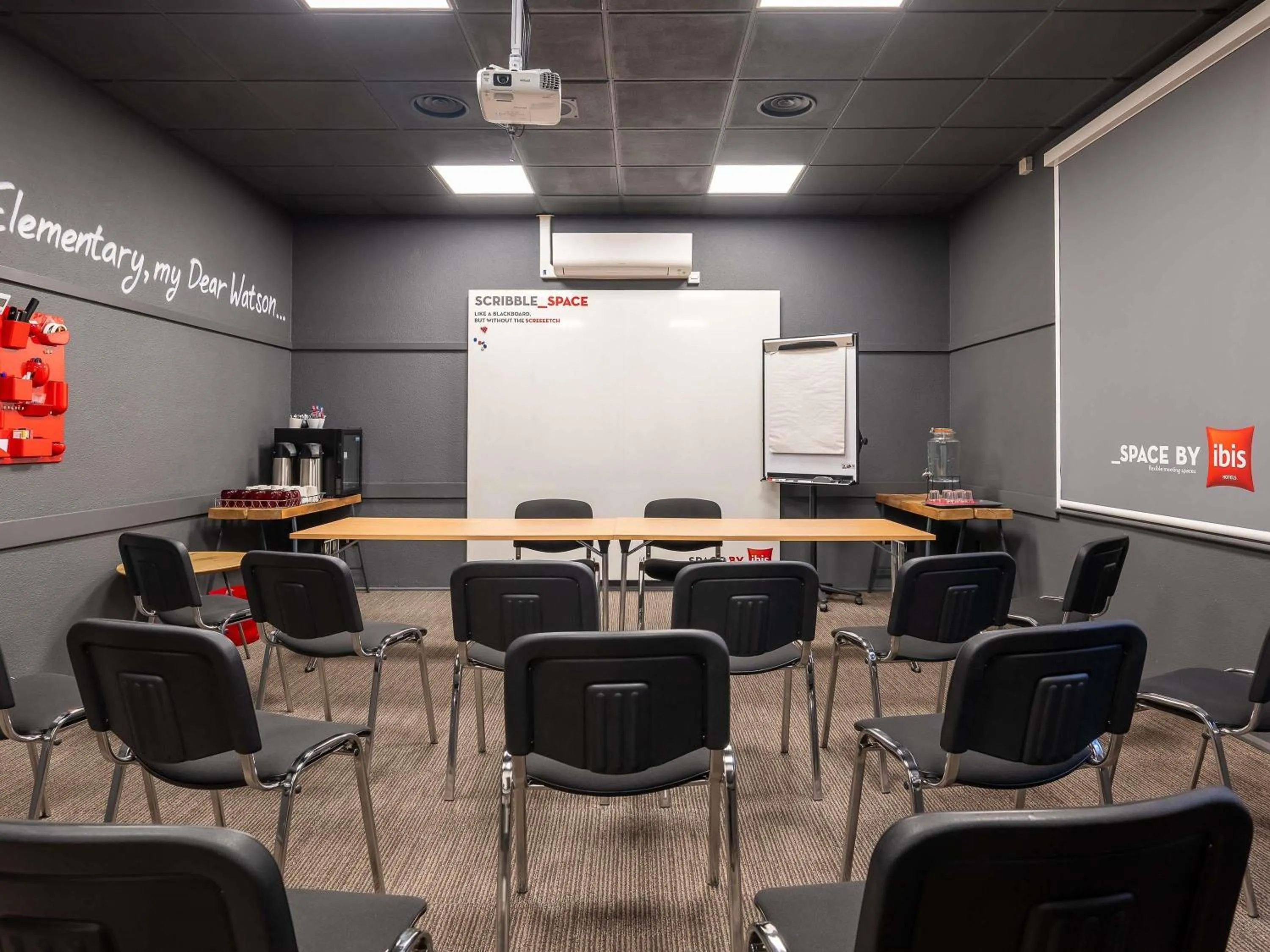 Meeting/conference room in ibis Portsmouth