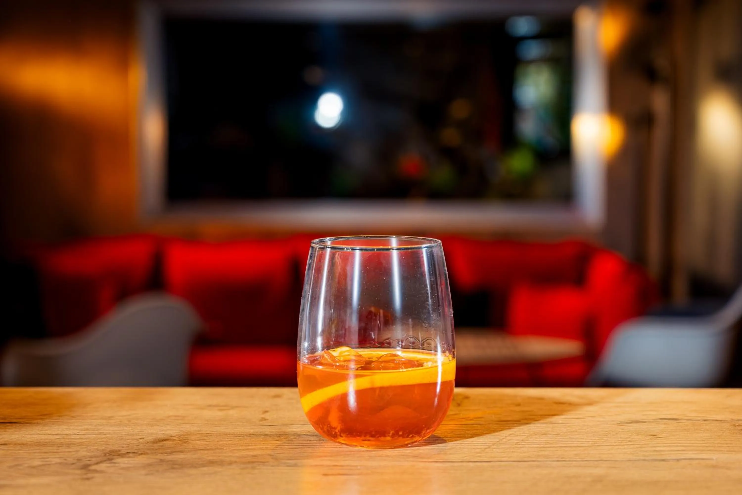 Lounge or bar in ibis Portsmouth