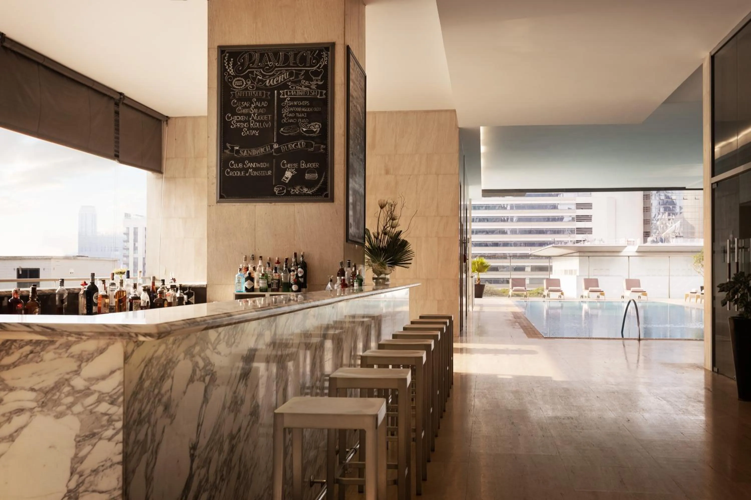 Lounge or bar in Oriental Residence Bangkok