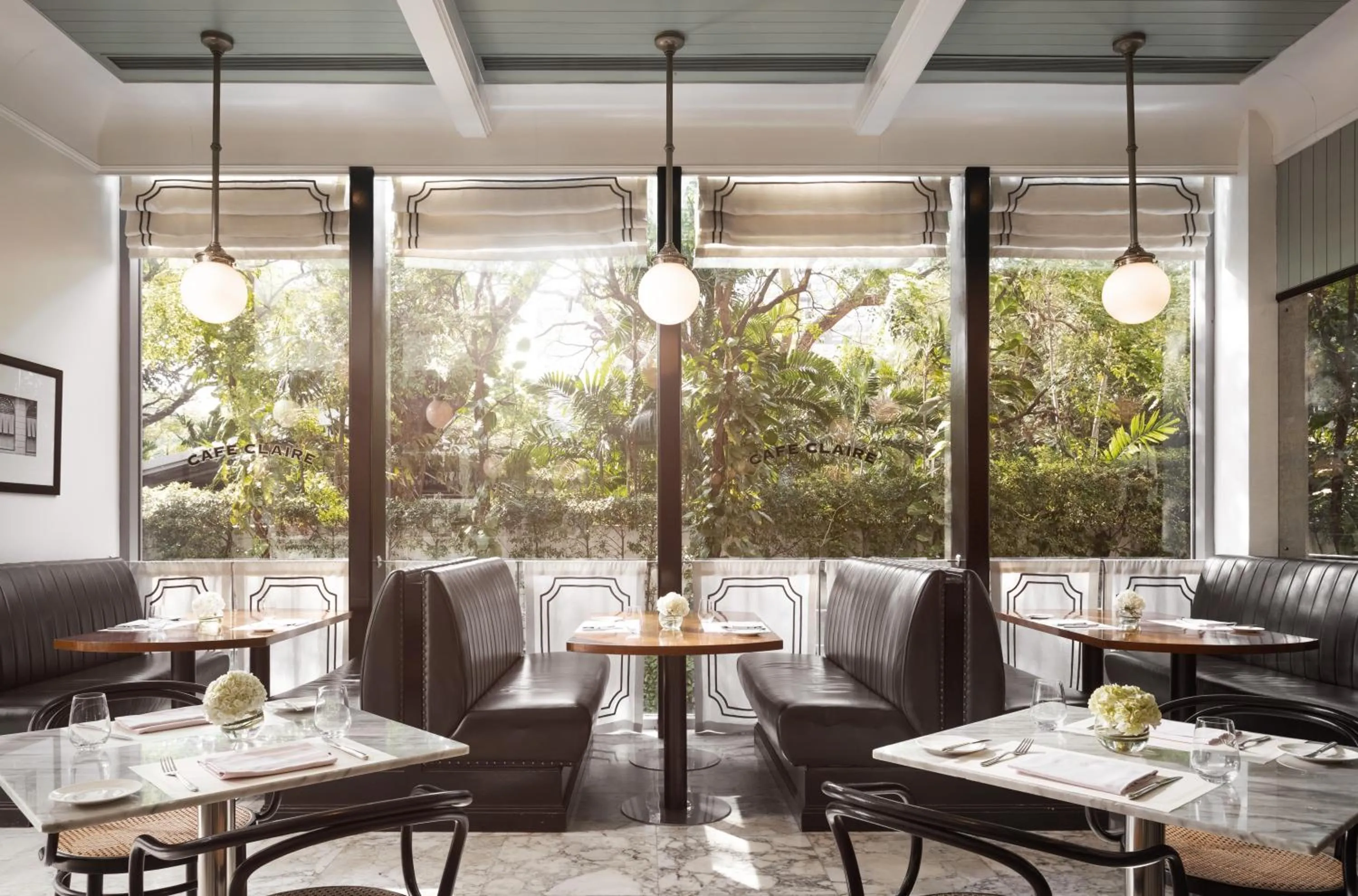 Restaurant/places to eat in Oriental Residence Bangkok