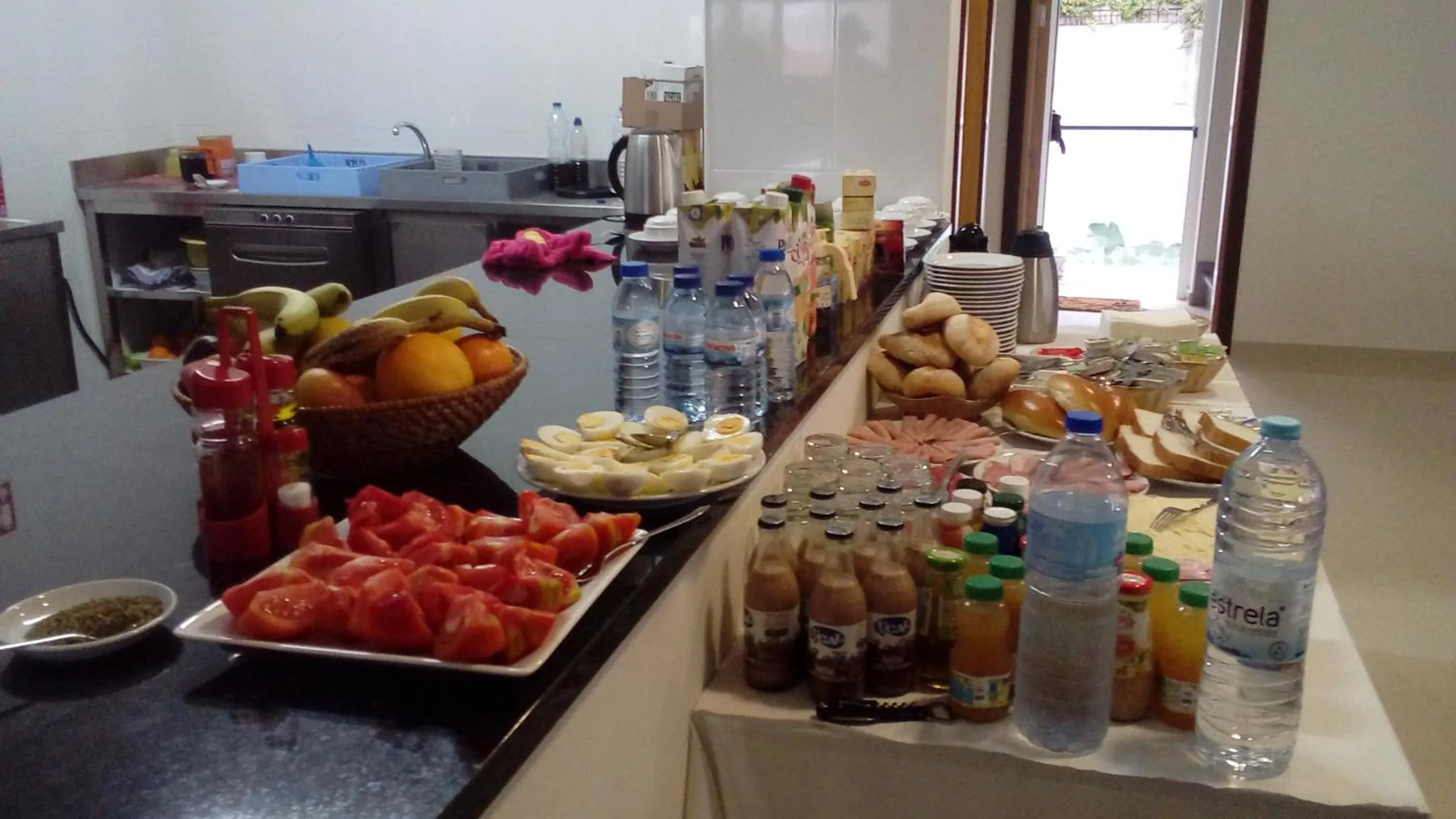 Continental breakfast in Pousada Tires Guest House