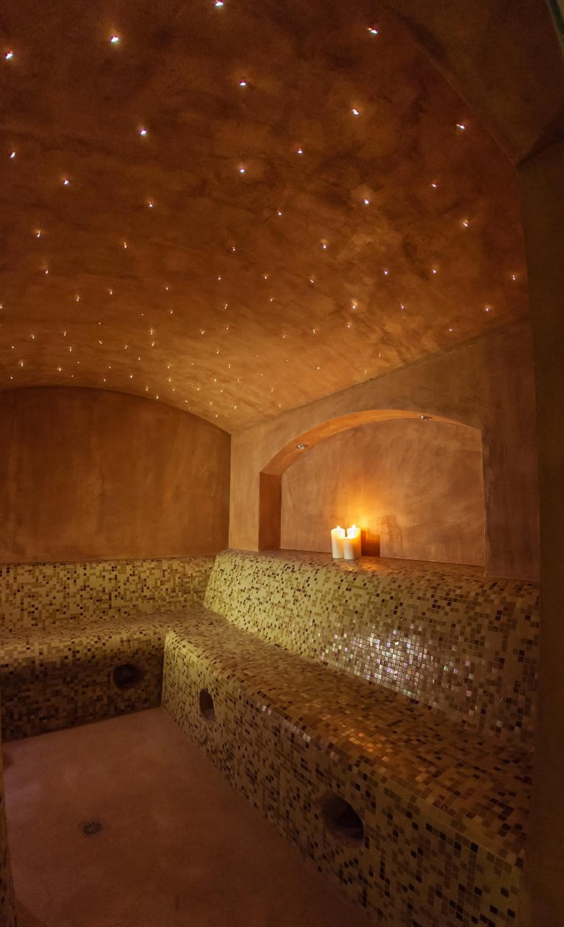 Steam room in Manthos Mountain Resort & Spa